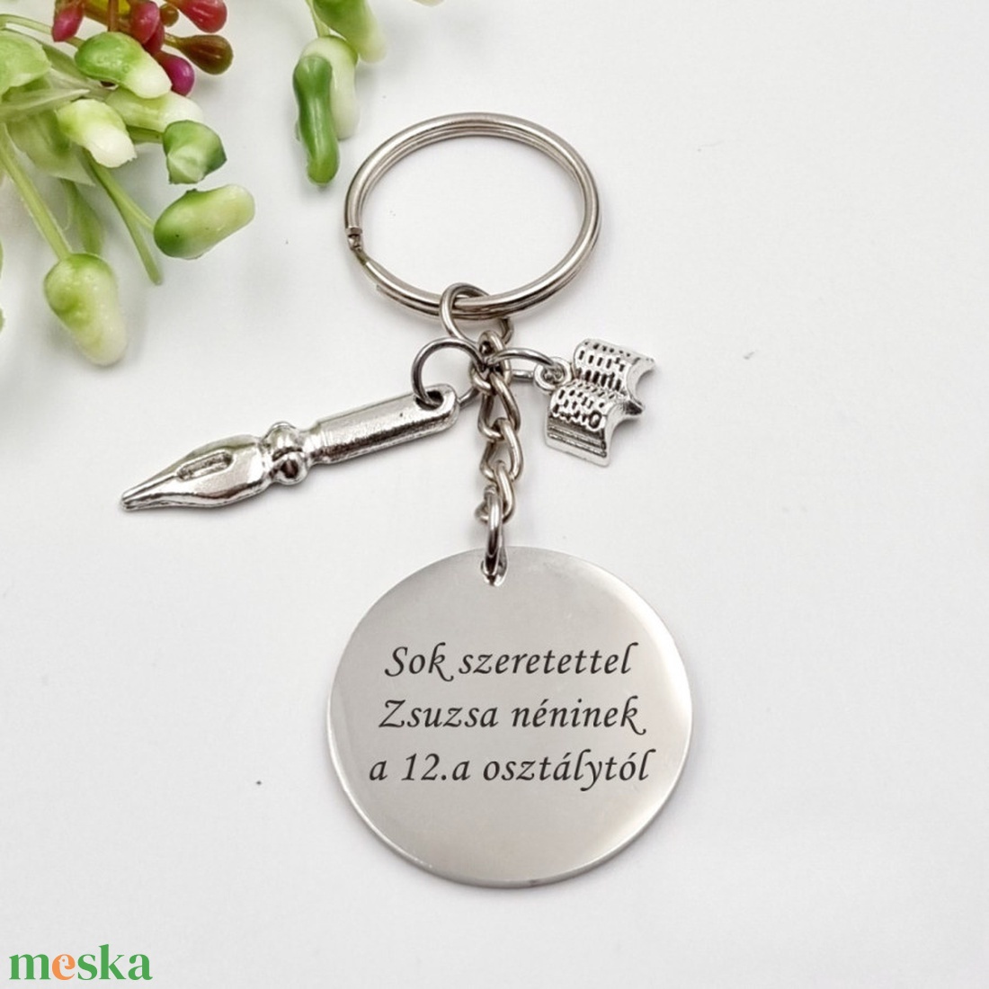 Ajándék magyartanároknak ballagásra, pedagógusnapra, tanév végére - Gravírozott szöveges ballagási kulcstartó 3. - táska & tok - kulcstartó & táskadísz - kulcstartó - Meska.hu