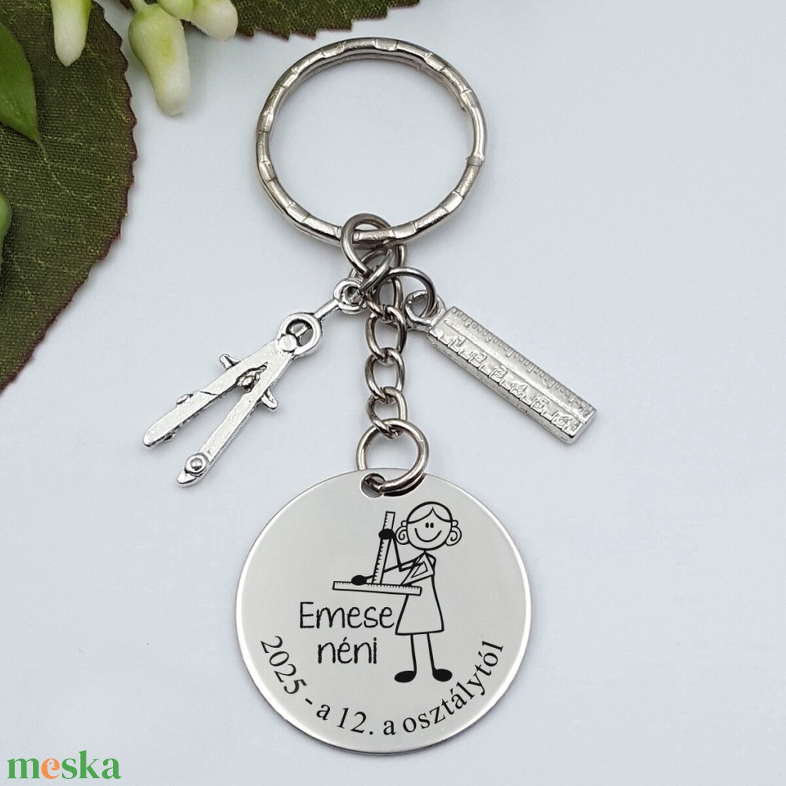 Ajándék matematikatanárnőnek ballagásra, pedagógusnapra, tanév végére - Gravírozott grafikás ballagási kulcstartó 1_21. - táska & tok - kulcstartó & táskadísz - kulcstartó - Meska.hu