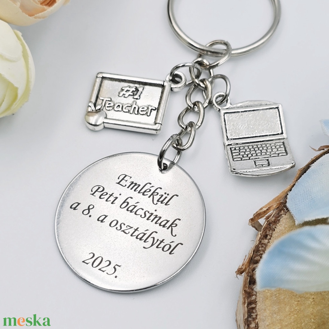 Ajándék informatikatanároknak ballagásra, pedagógusnapra, tanév végére - Gravírozott szöveges ballagási kulcstartó 2. - táska & tok - kulcstartó & táskadísz - kulcstartó - Meska.hu
