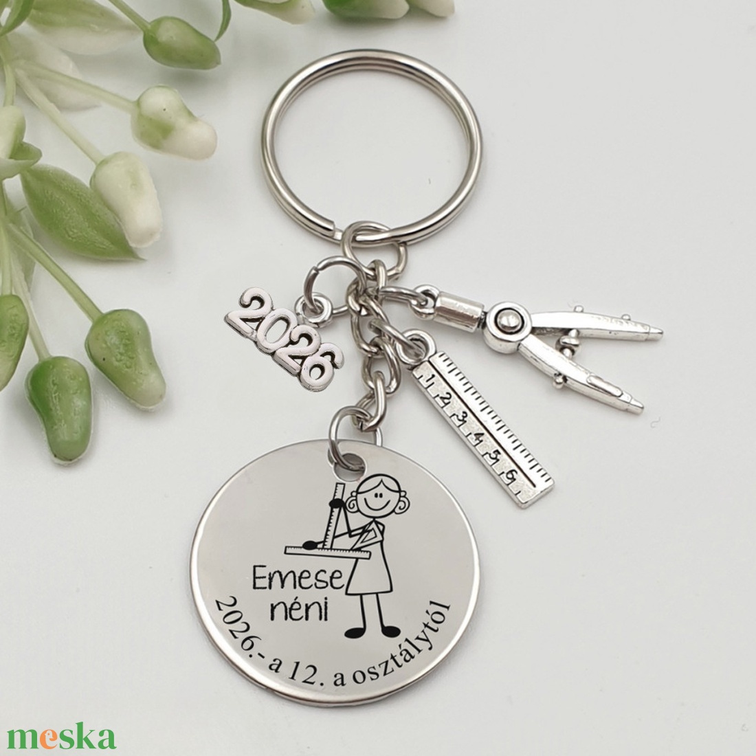 Ajándék matematikatanárnőnek ballagásra, pedagógusnapra, tanév végére - Gravírozott grafikás ballagási kulcstartó 2_21. - táska & tok - kulcstartó & táskadísz - kulcstartó - Meska.hu