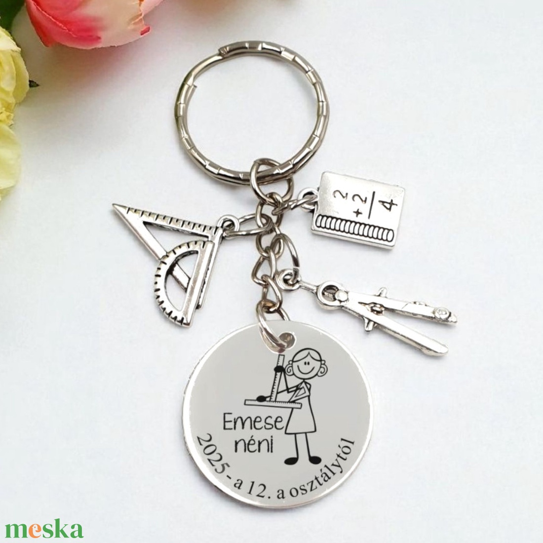 Ajándék matematikatanárnőnek ballagásra, pedagógusnapra, tanév végére - Gravírozott grafikás ballagási kulcstartó 4_21. - táska & tok - kulcstartó & táskadísz - kulcstartó - Meska.hu