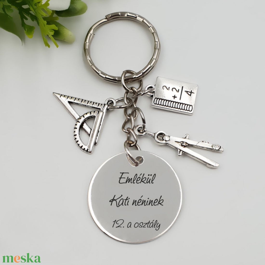 Ajándék matematikatanároknak ballagásra, pedagógusnapra, tanév végére - Gravírozott szöveges ballagási kulcstartó 4. - táska & tok - kulcstartó & táskadísz - kulcstartó - Meska.hu