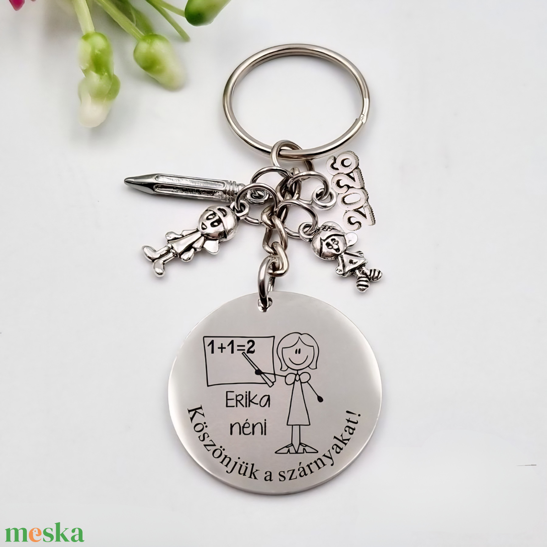 Ajándék tanító néninek ballagásra, pedagógusnapra, tanév végére - Gravírozott grafikás ballagási kulcstartó 5_14. - táska & tok - kulcstartó & táskadísz - kulcstartó - Meska.hu