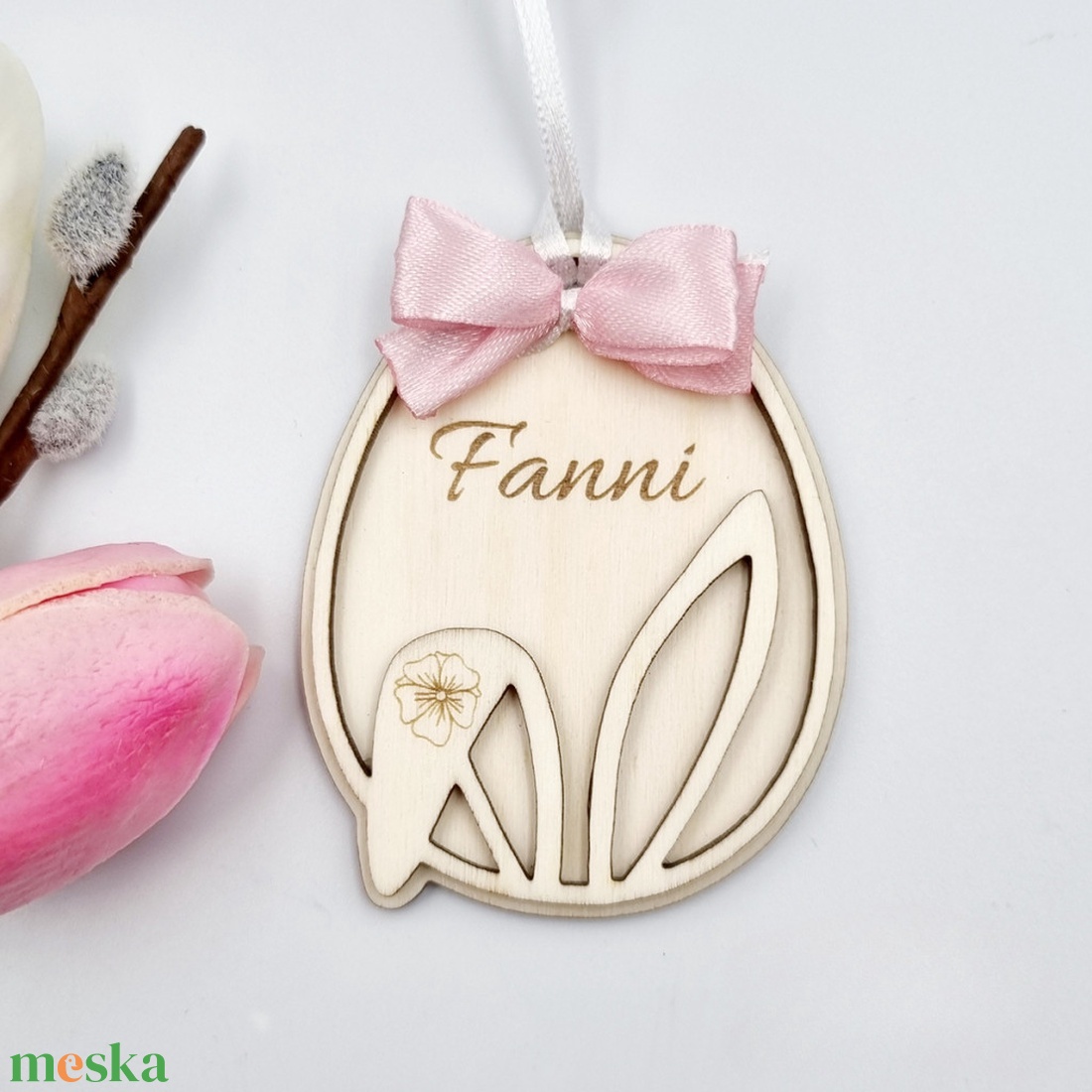 Gravírozott fa húsvéti tojás egyedi névvel. Húsvéti ajándék gyerekeknek. - ünnepi díszek, dekorációk - húsvéti díszek és dekorációk - húsvéti tojás, hímestojás - Meska.hu