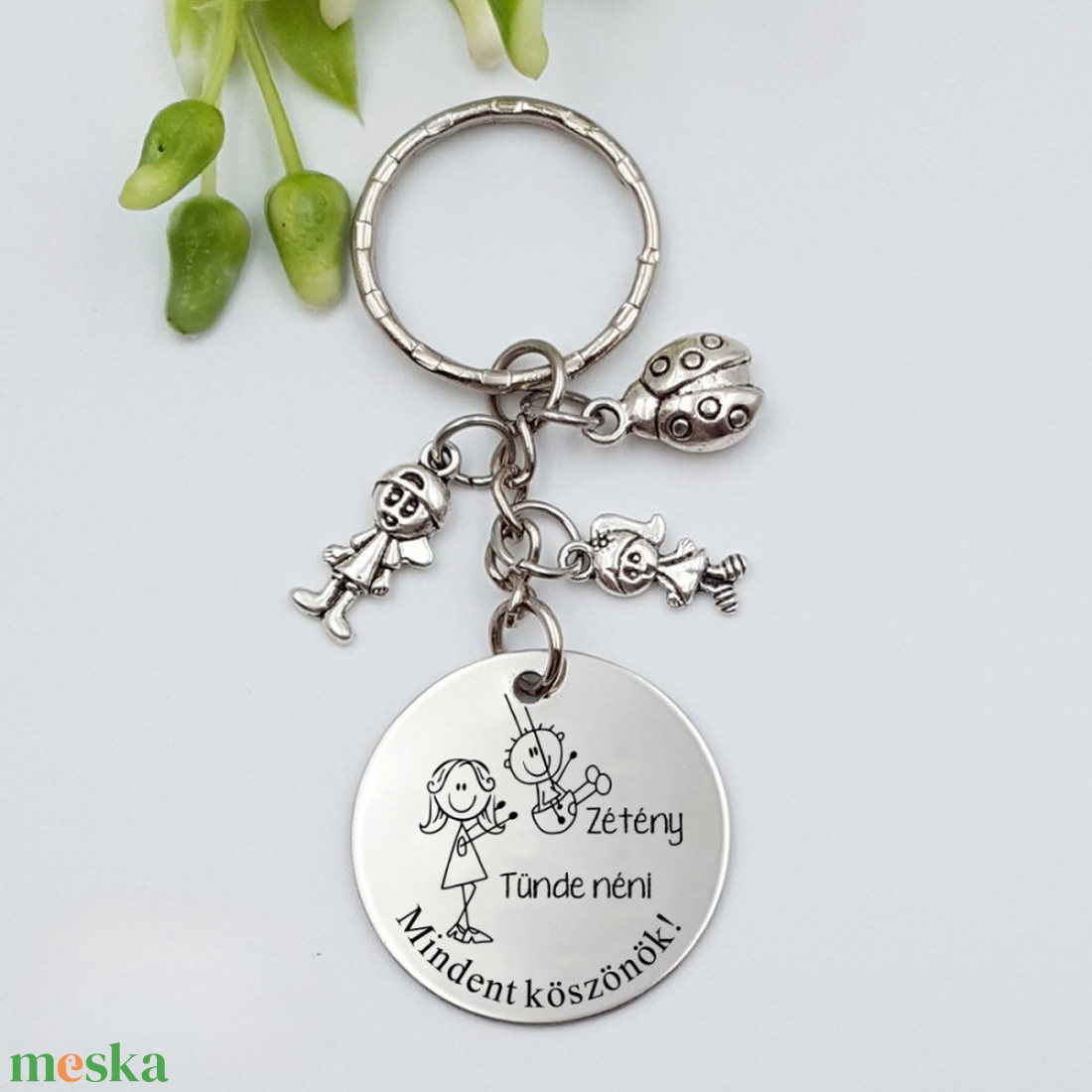 Óvó néninek ajándék pedagógusnapra, tanév végére - Gravírozott grafikás ballagási kulcstartó  3_04. (kisfiús minta) - táska & tok - kulcstartó & táskadísz - kulcstartó - Meska.hu