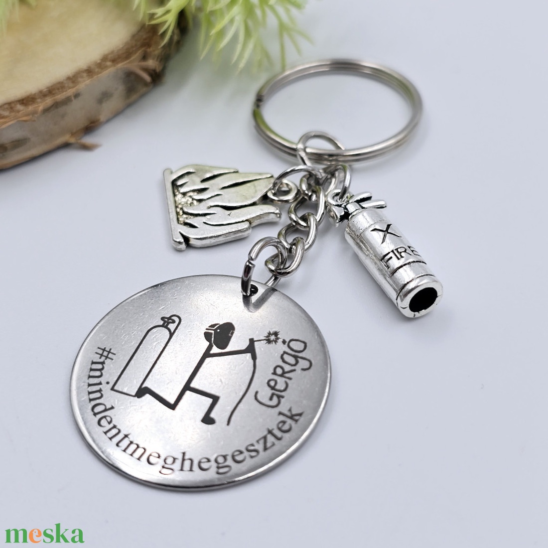 Hegesztőknek ajándék - hegesztő kulcstartó grafikával, egyedi névvel, felirattal - táska & tok - kulcstartó & táskadísz - kulcstartó - Meska.hu