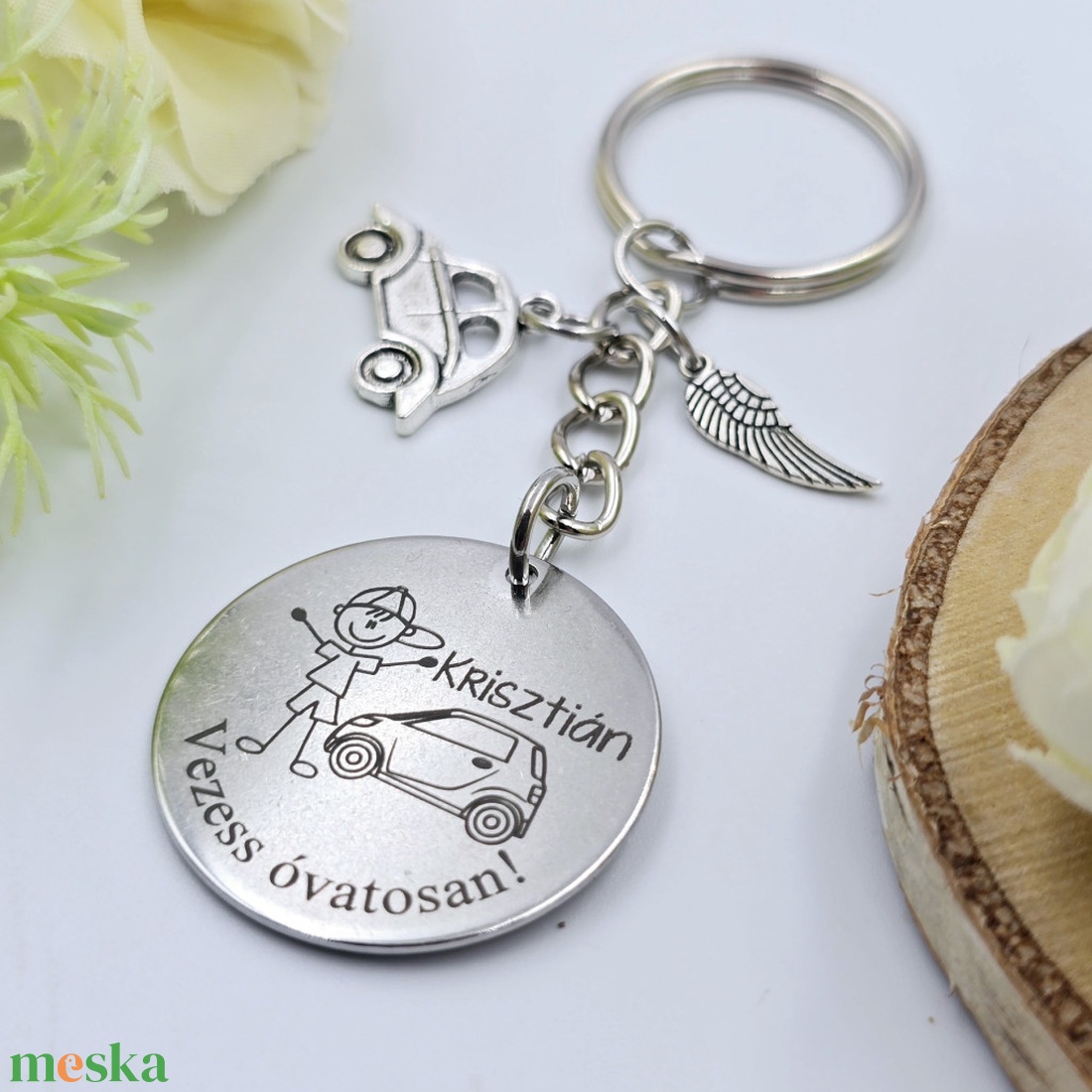Sofőröknek, autósoknak ajándék - autós kulcstartó grafikával, egyedi névvel, felirattal - táska & tok - kulcstartó & táskadísz - kulcstartó - Meska.hu