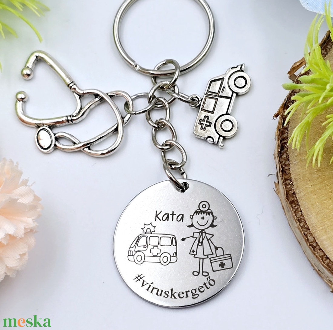 Mentősnőnek ajándék - mentősnő kulcstartó grafikával, egyedi névvel, felirattal - táska & tok - kulcstartó & táskadísz - kulcstartó - Meska.hu