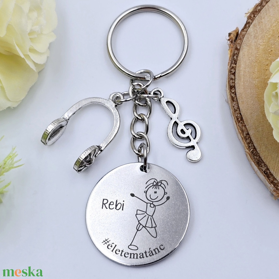 Táncosnőnek ajándék - táncosnő kulcstartó grafikával, egyedi névvel, felirattal - táska & tok - kulcstartó & táskadísz - kulcstartó - Meska.hu