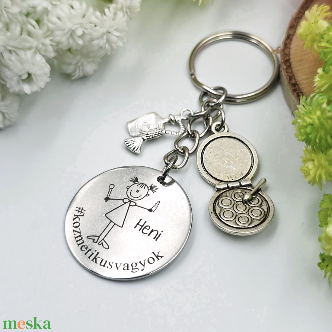 Kozmetikusnak ajándék - kozmetikus kulcstartó grafikával, egyedi névvel, felirattal - táska & tok - kulcstartó & táskadísz - kulcstartó - Meska.hu