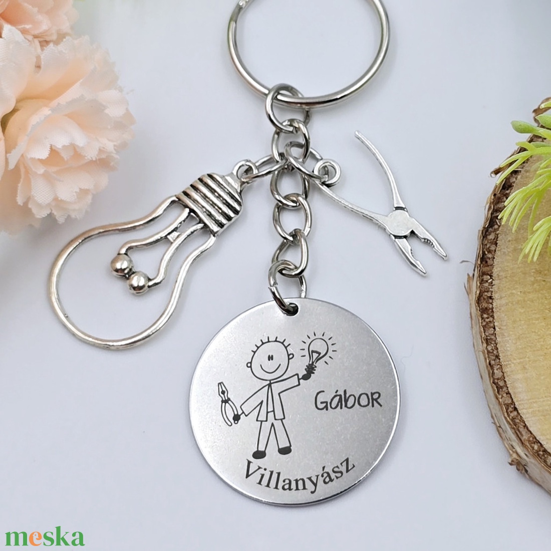 Villanyszerelőnek ajándék - villanyszerelő kulcstartó grafikával, egyedi névvel, felirattal - táska & tok - kulcstartó & táskadísz - kulcstartó - Meska.hu