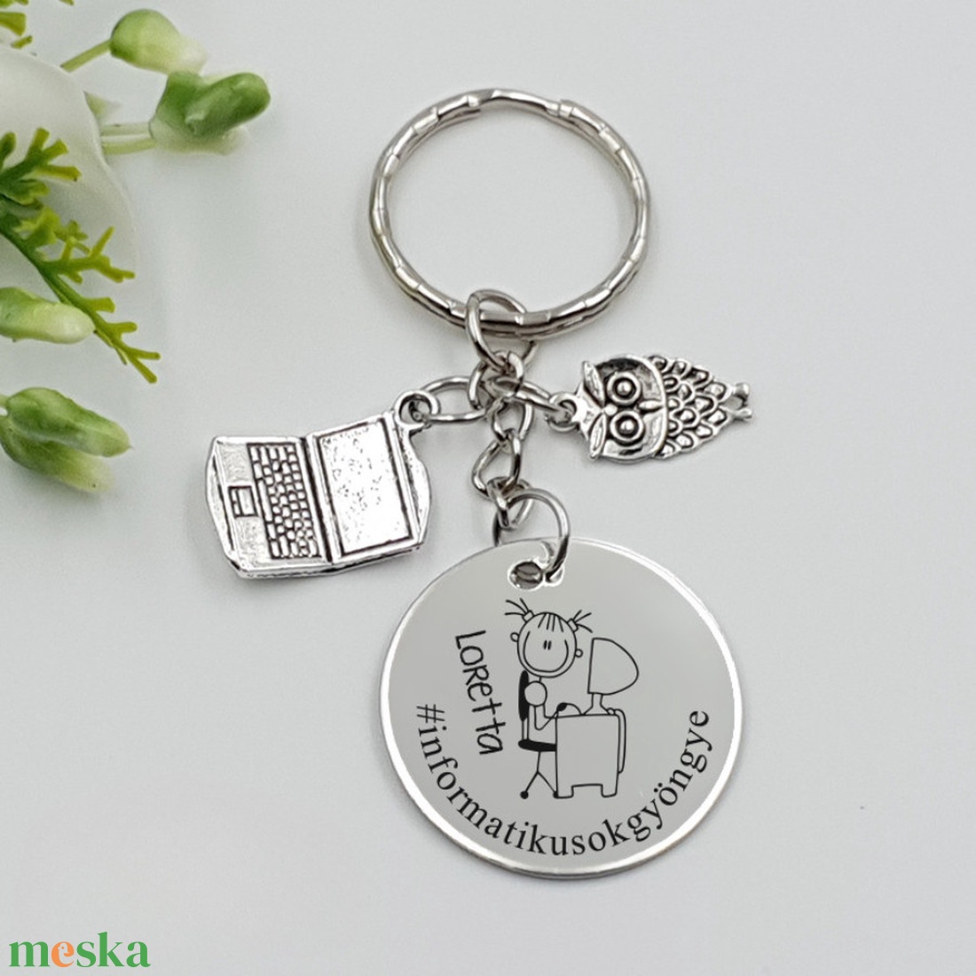 Informatikus nőnek ajándék - informatikus kulcstartó grafikával, egyedi névvel, felirattal - táska & tok - kulcstartó & táskadísz - kulcstartó - Meska.hu