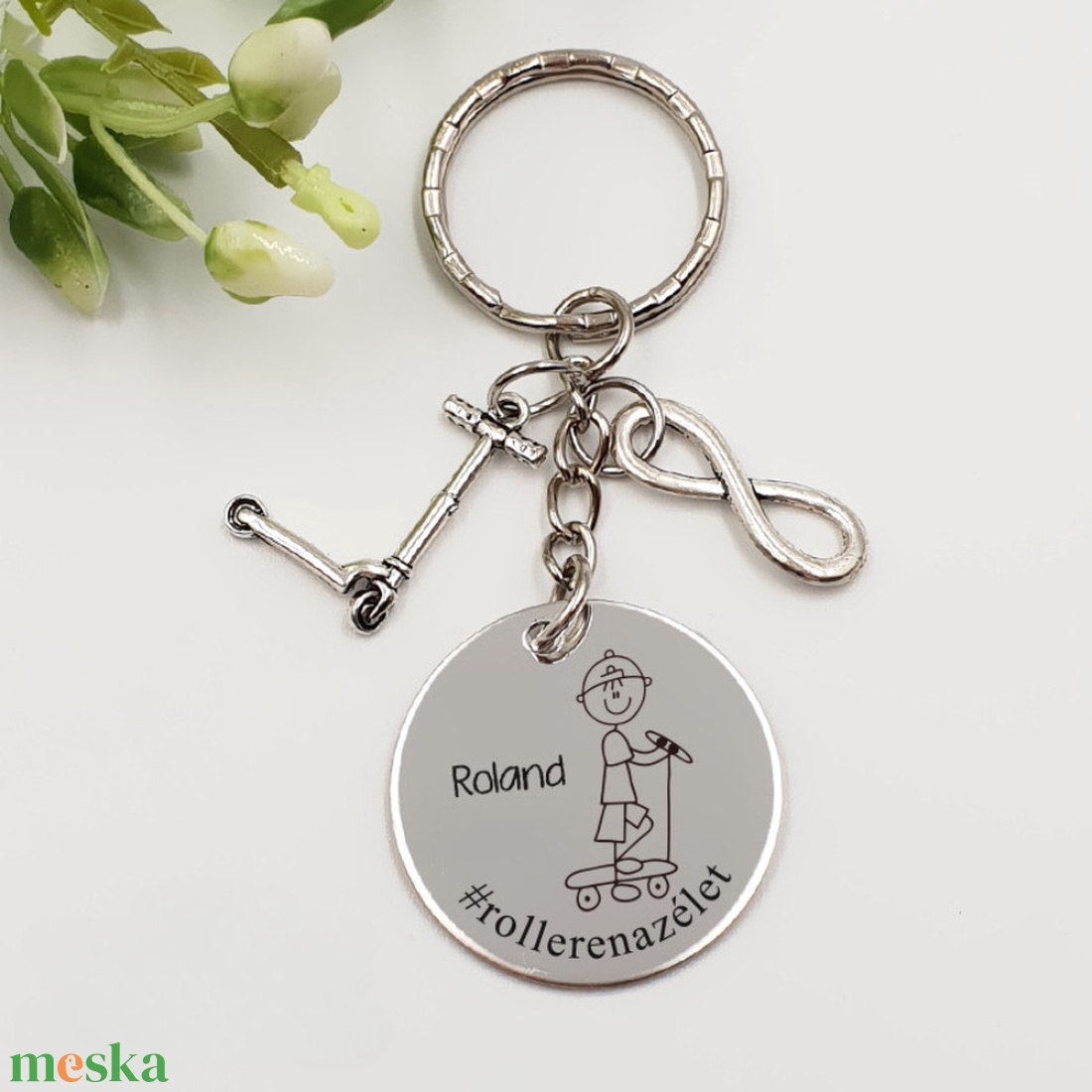 Rolleresnek ajándék - rolleres kulcstartó grafikával, egyedi névvel, felirattal - táska & tok - kulcstartó & táskadísz - kulcstartó - Meska.hu