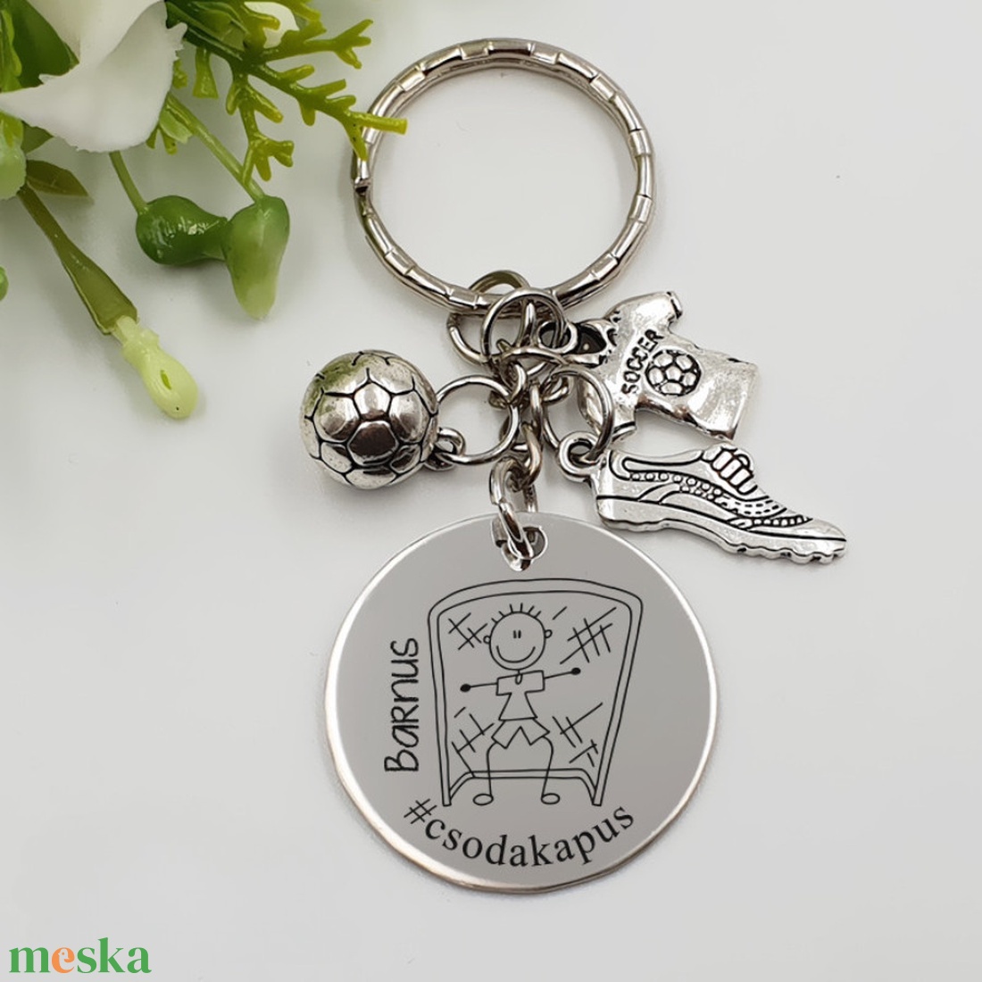 Kapusnak ajándék - focikapus kulcstartó grafikával, egyedi névvel, felirattal - táska & tok - kulcstartó & táskadísz - kulcstartó - Meska.hu