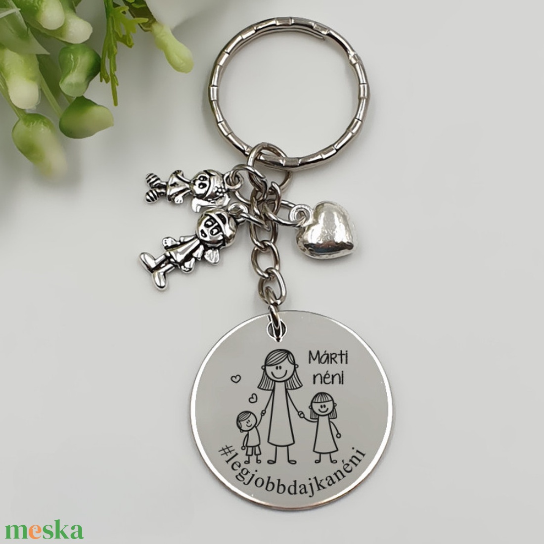 Dajka néninek ajándék - gondozó néni kulcstartó grafikával, egyedi névvel, felirattal - táska & tok - kulcstartó & táskadísz - kulcstartó - Meska.hu