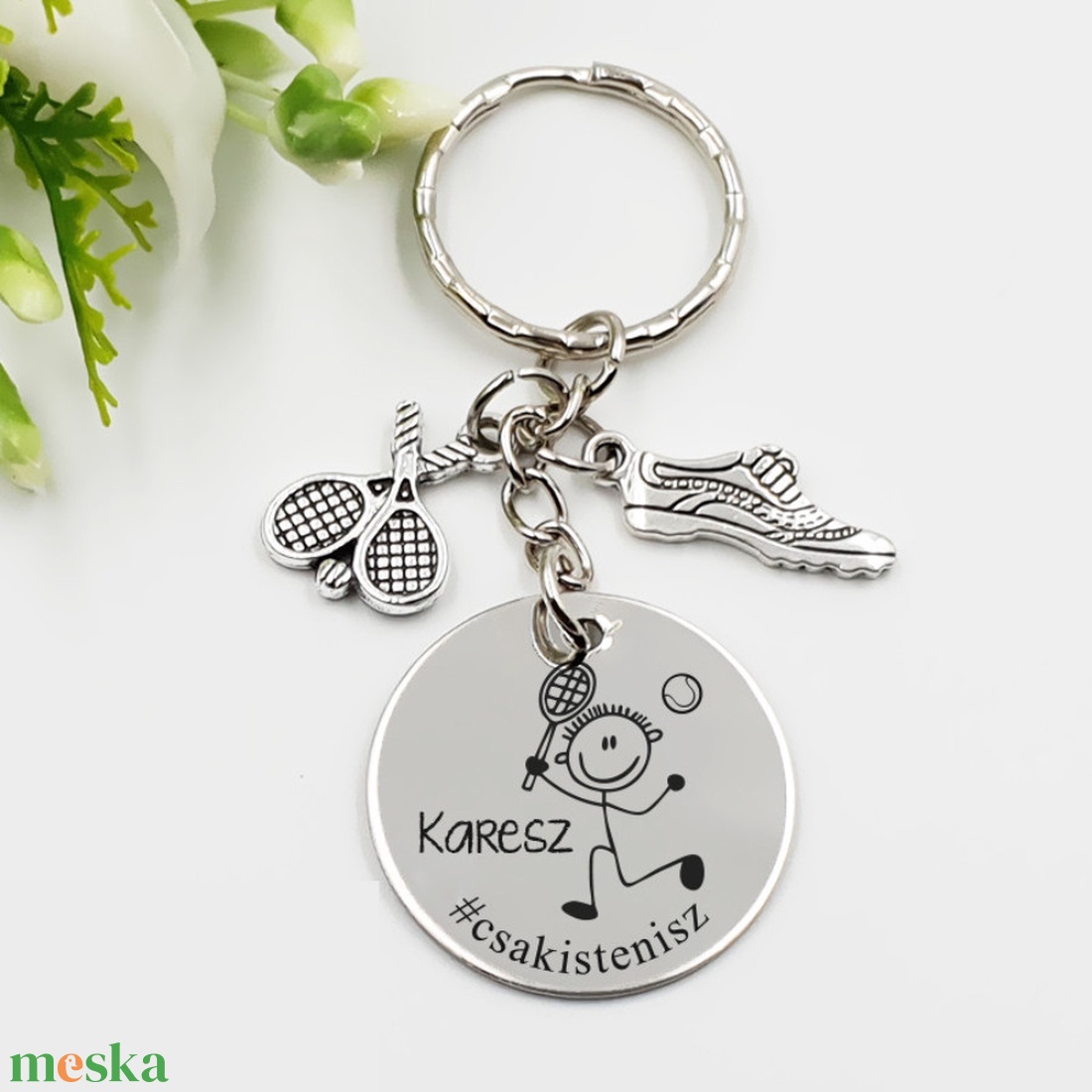 Teniszezőnek ajándék - teniszező kulcstartó grafikával, egyedi névvel, felirattal - táska & tok - kulcstartó & táskadísz - kulcstartó - Meska.hu