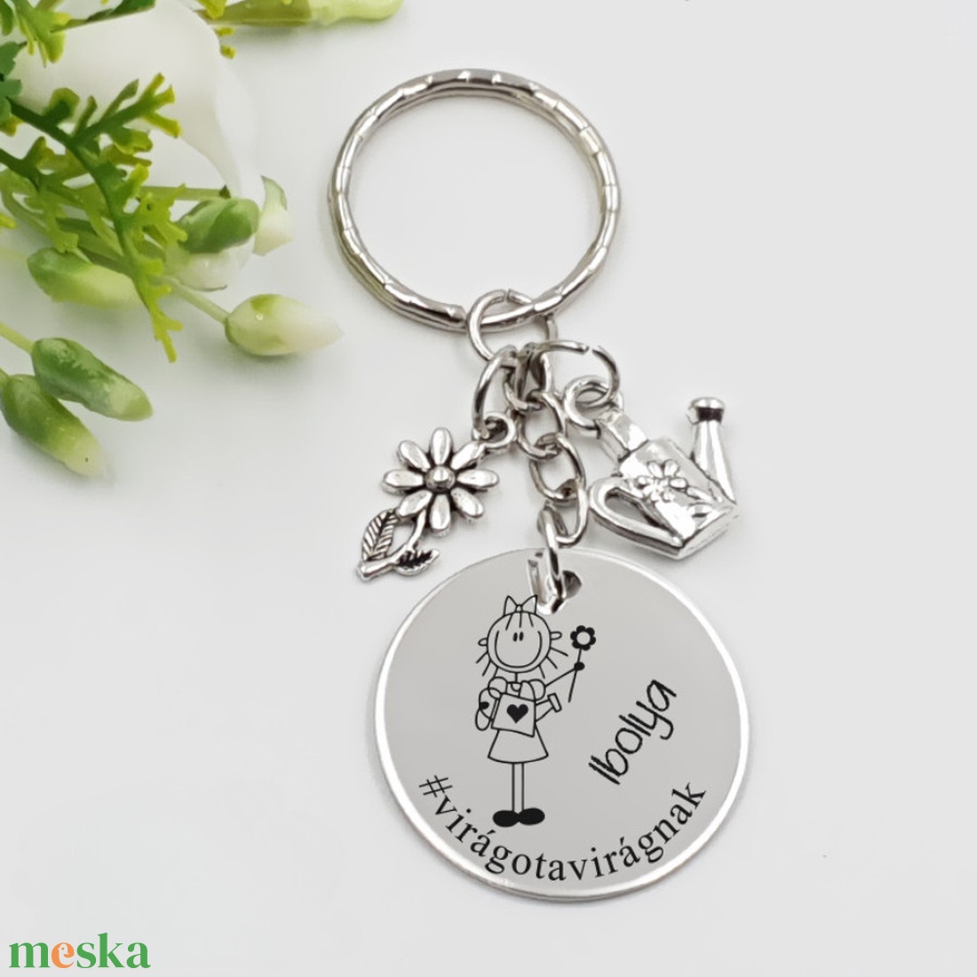 Virágboltosnak ajándék - virágkötő kulcstartó grafikával, egyedi névvel, felirattal - táska & tok - kulcstartó & táskadísz - kulcstartó - Meska.hu