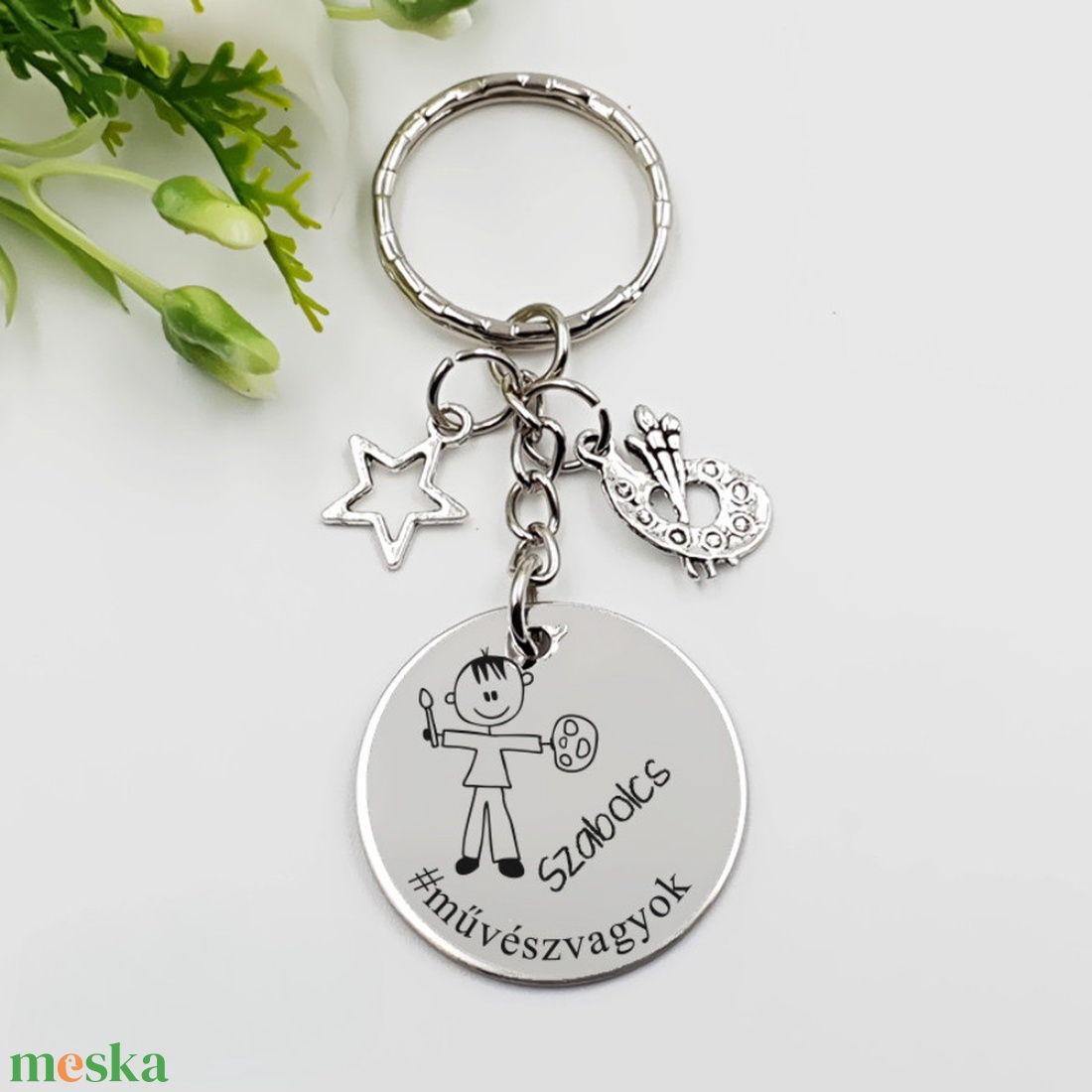 Festőművésznek ajándék - festőművész kulcstartó grafikával, egyedi névvel, felirattal - táska & tok - kulcstartó & táskadísz - kulcstartó - Meska.hu