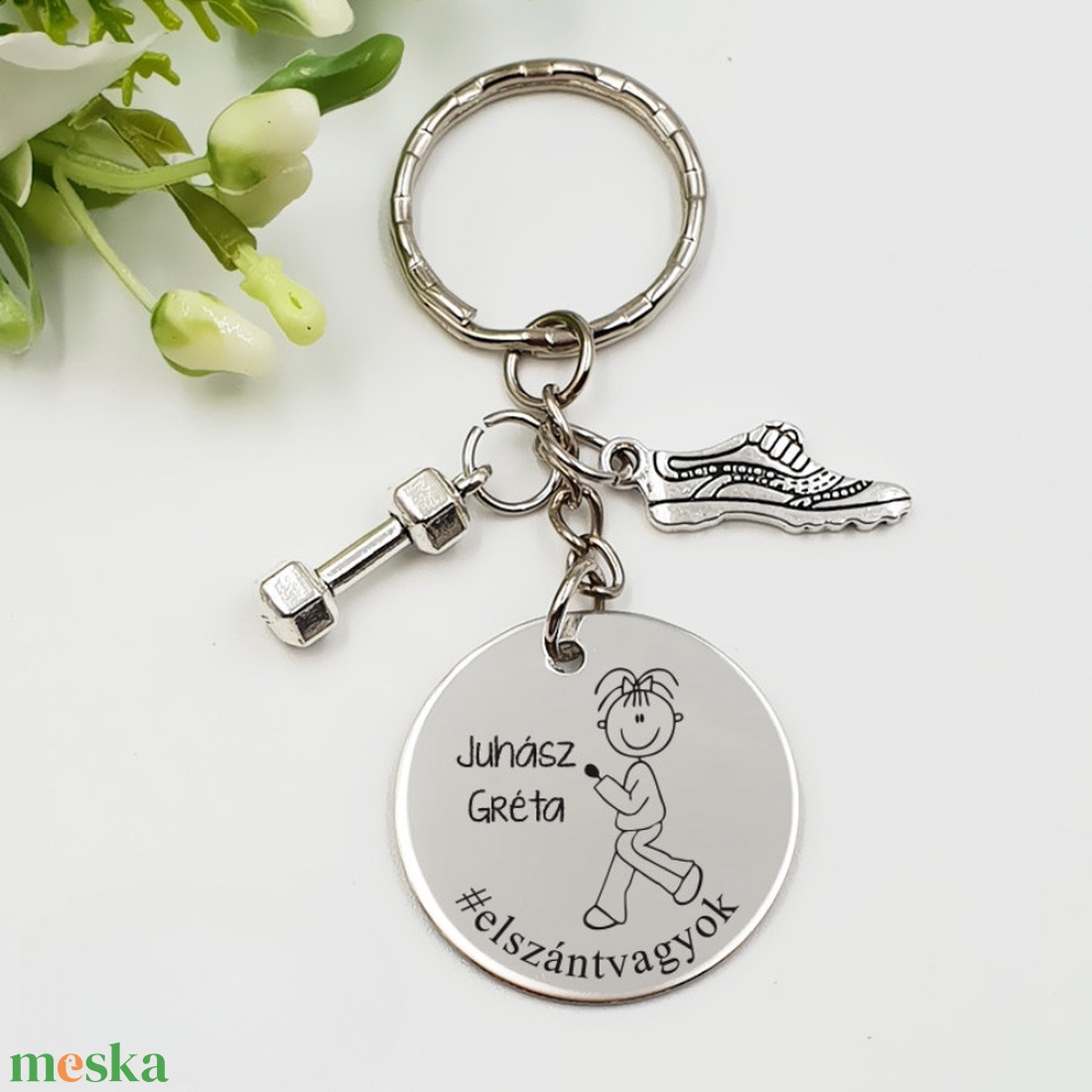 Futónak ajándék - futónő kulcstartó grafikával, egyedi névvel, felirattal - táska & tok - kulcstartó & táskadísz - kulcstartó - Meska.hu