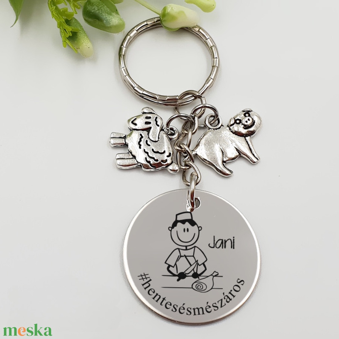Hentesnek ajándék - hentes kulcstartó grafikával, egyedi névvel, felirattal - táska & tok - kulcstartó & táskadísz - kulcstartó - Meska.hu
