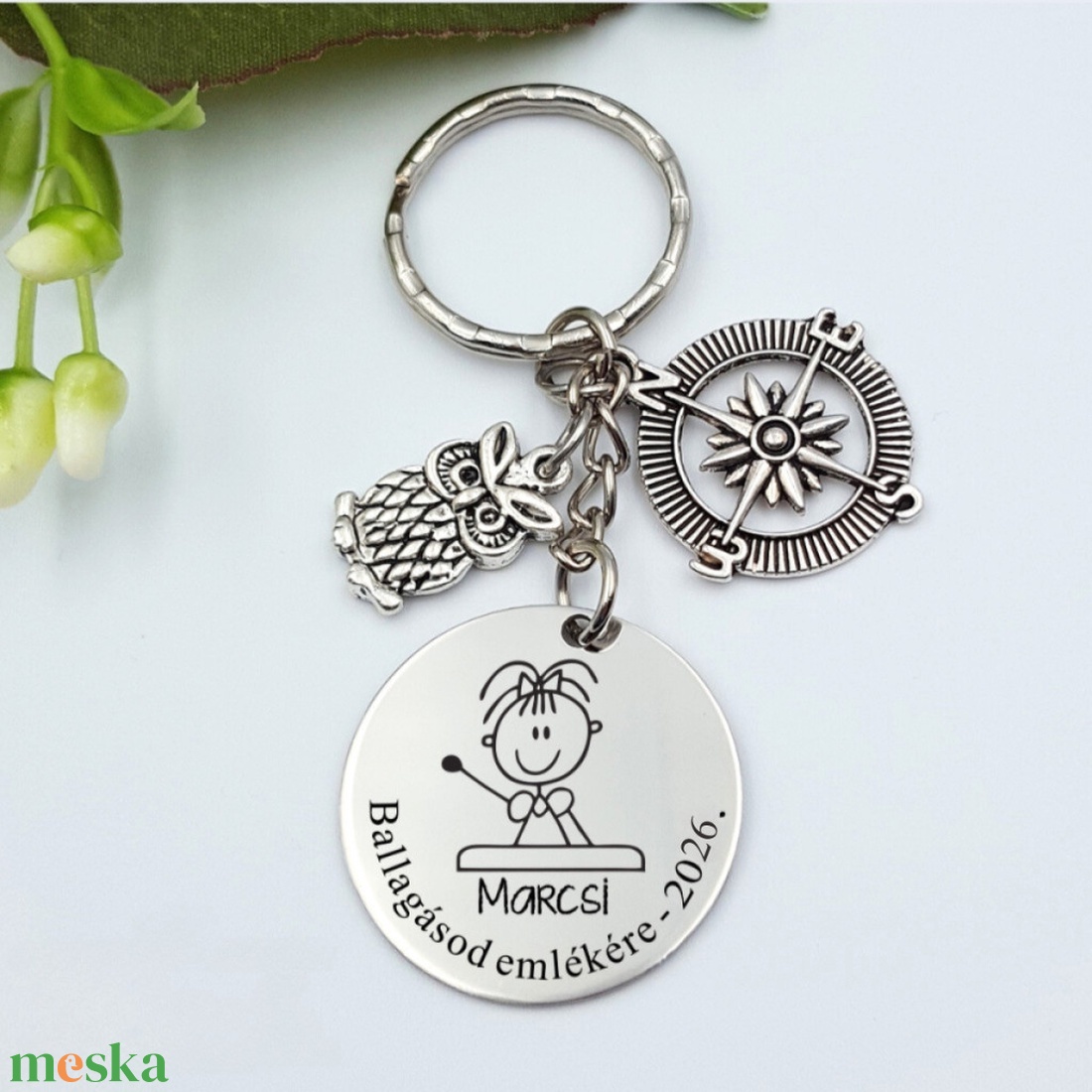 Ballagási ajándék lányoknak - Gravírozott grafikás ballagási kulcstartó végzősöknek 1_65. - táska & tok - kulcstartó & táskadísz - kulcstartó - Meska.hu