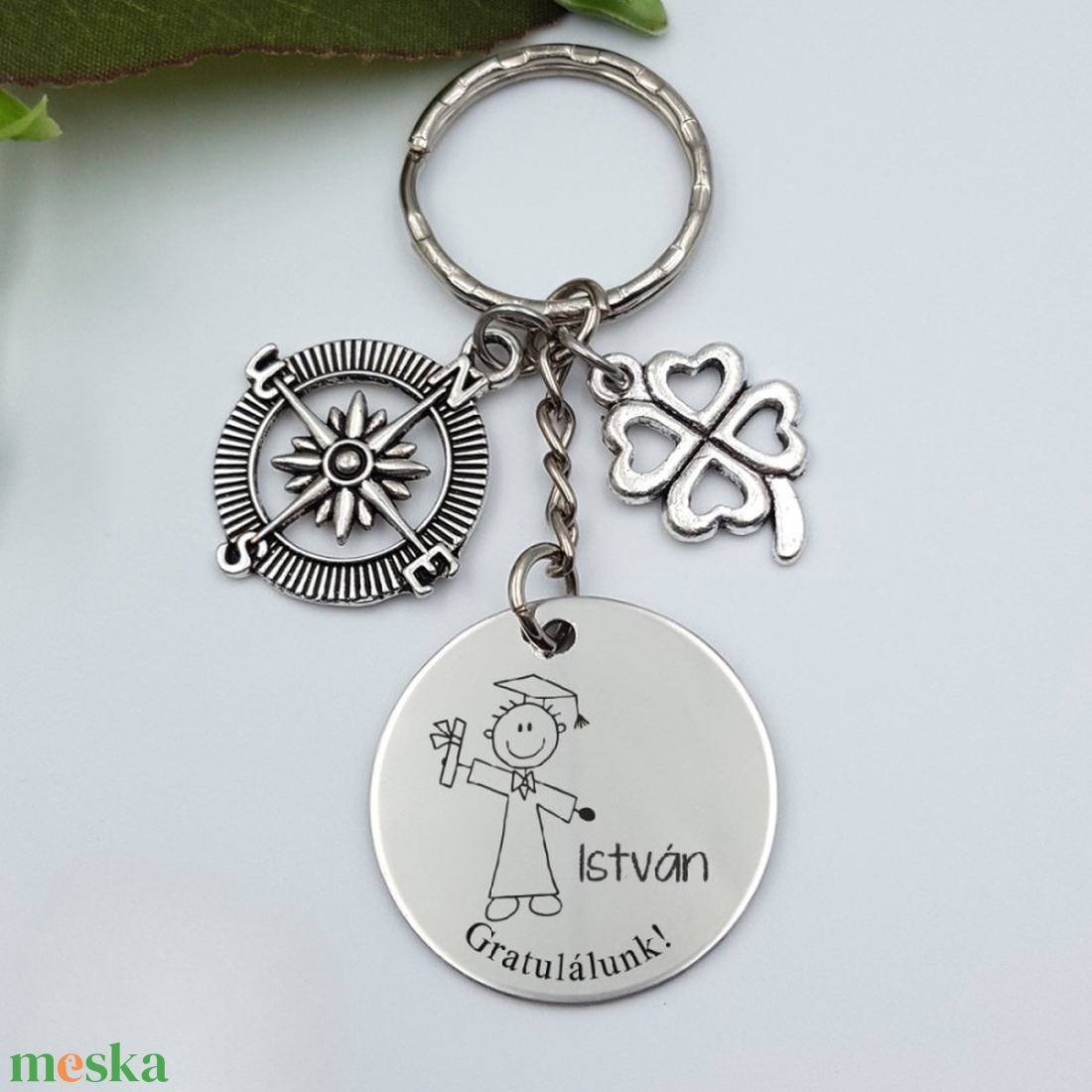 Ballagási ajándék fiúknak - Gravírozott grafikás ballagási kulcstartó végzősöknek 2_67. - táska & tok - kulcstartó & táskadísz - kulcstartó - Meska.hu