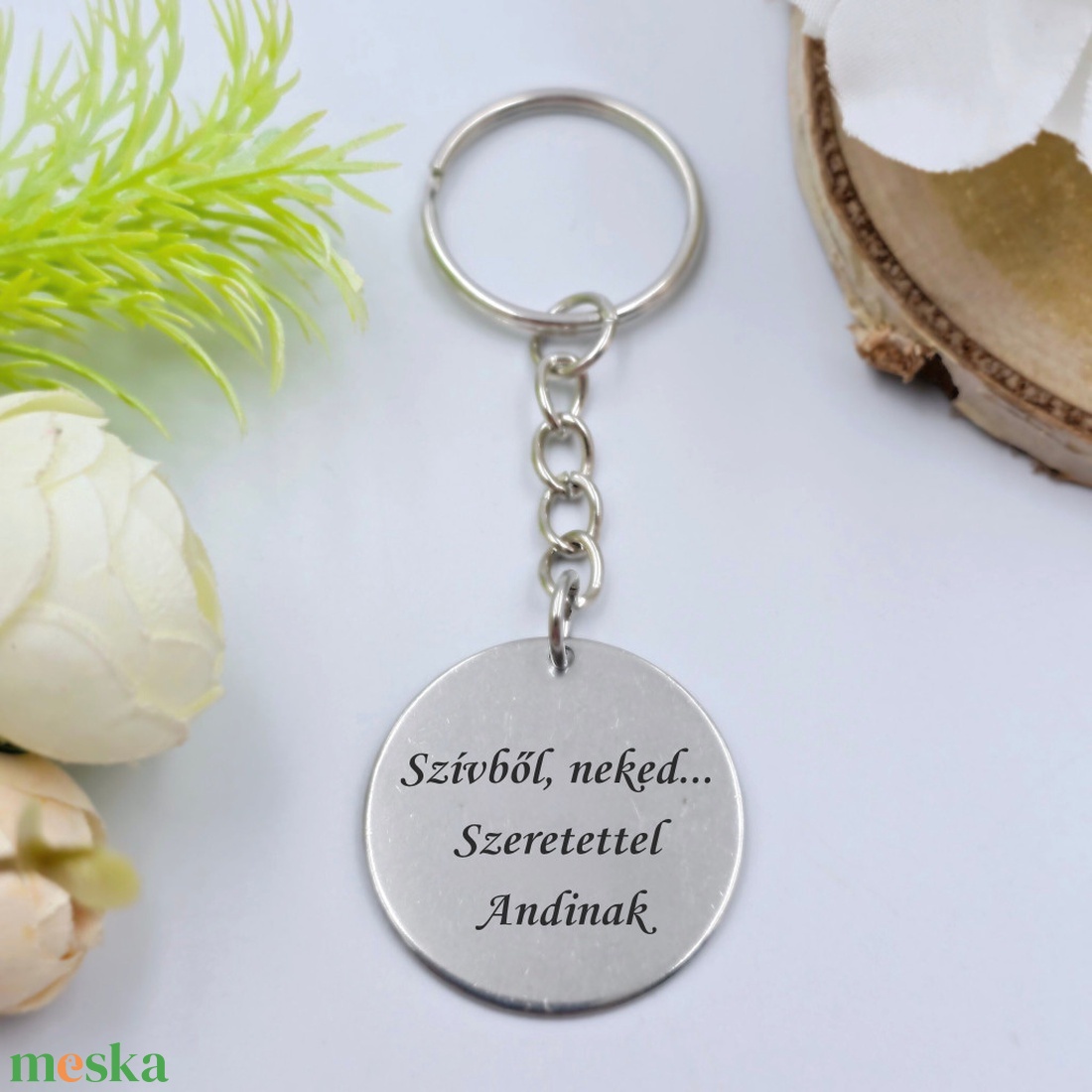 Gravírozott kulcstartó saját felirattal - kör medállal - táska & tok - kulcstartó & táskadísz - kulcstartó - Meska.hu