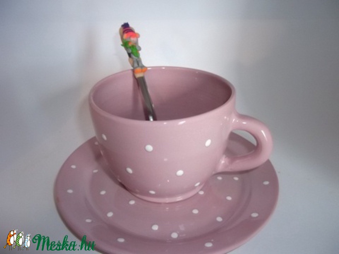 Rózsaszín-fehér pöttyös bögre tányérral és kiskanállal -  - Meska.hu