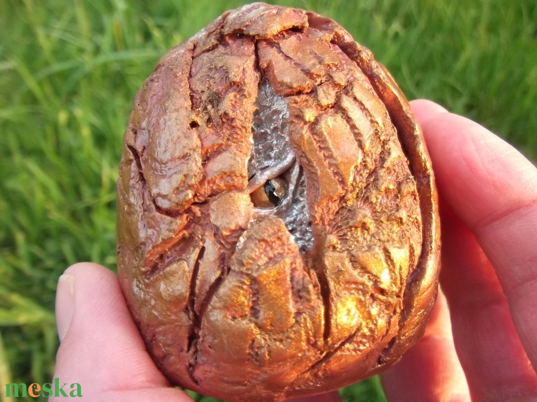 Sárkánytojás - művészet - szobor - kerámia - Meska.hu