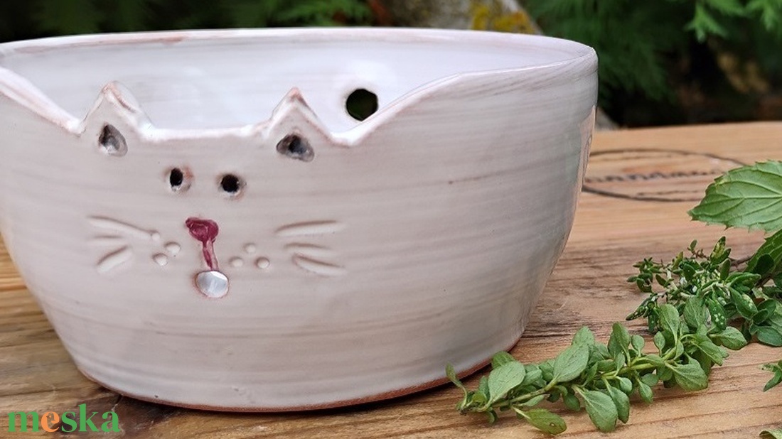 Fűszernövény aprító, levélfosztó tálka - otthon & életmód - konyhafelszerelés, tálalás - konyhai tárolás - fűszertartó - Meska.hu