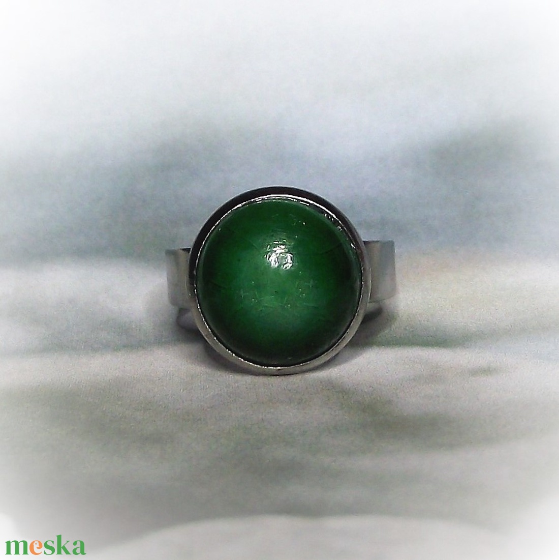 Zöld kerámiadíszes nemesacél gyűrű 1,2 - Ajándék lányoknak nőknek névnapra születésnapra - ékszer - gyűrű - szoliter gyűrű - Meska.hu