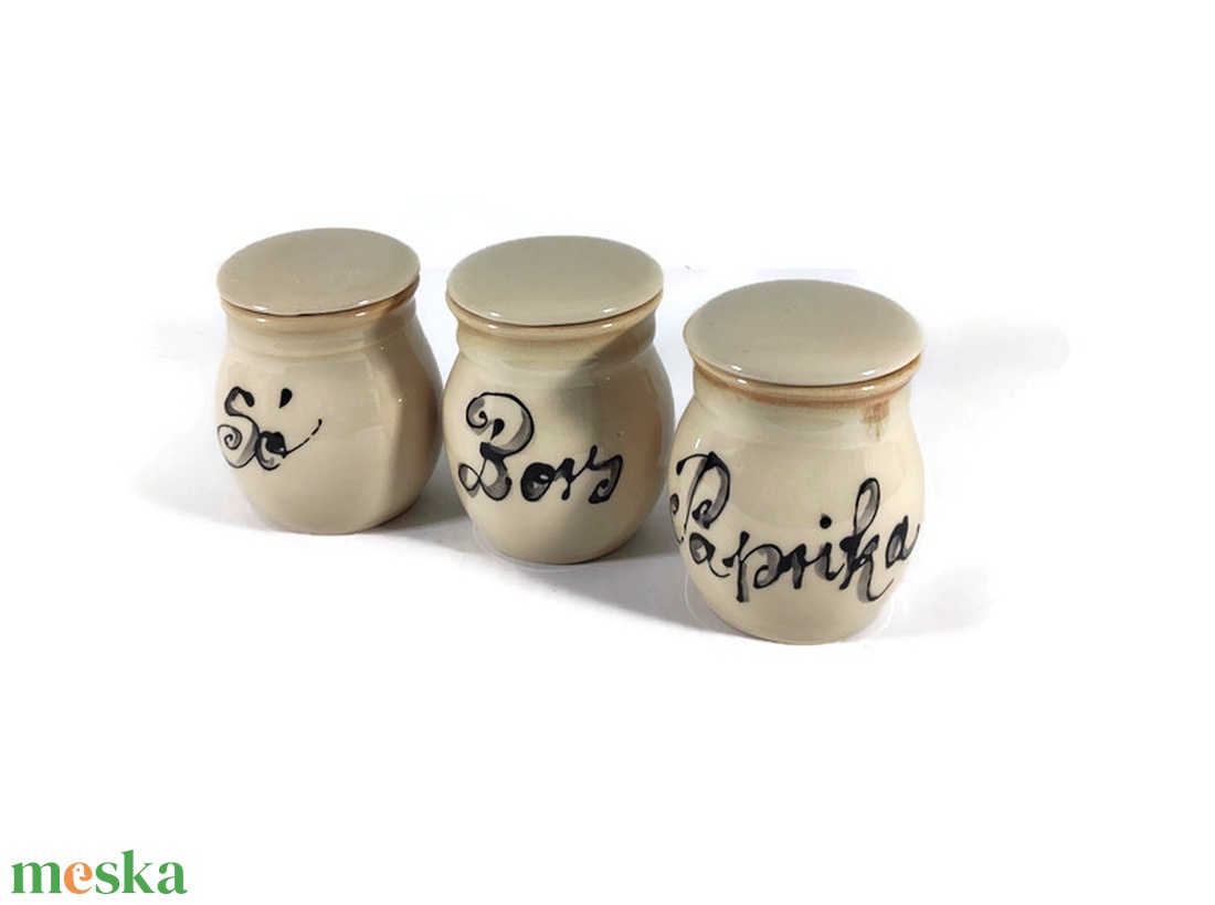 Kicsi fűszertartók, só bors, paprika - otthon & életmód - konyhafelszerelés, tálalás - konyhai tárolás - fűszertartó - Meska.hu