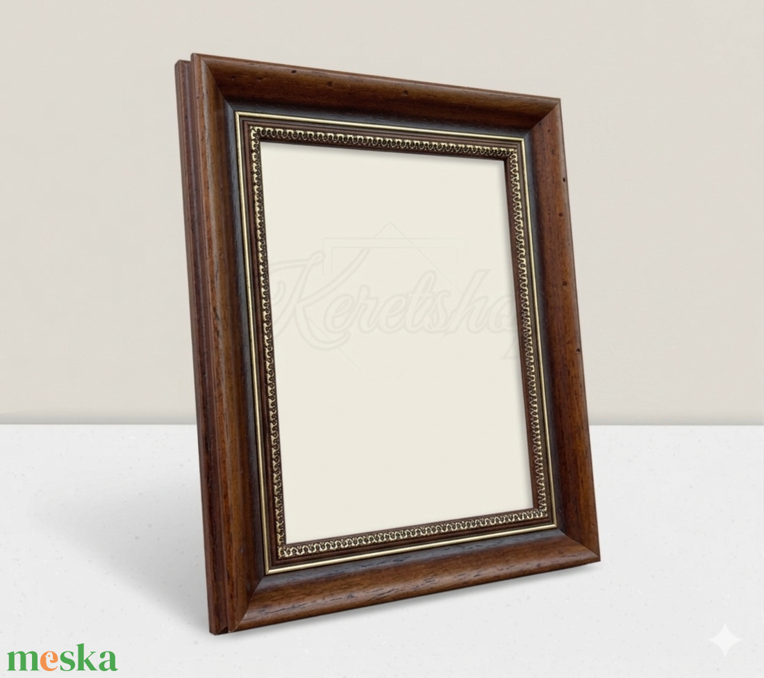 Múltidéző barna-3.7 cm széles díszített barna képkeret, antikolt mintával - otthon & életmód - dekoráció - kép & falikép - képkeret - Meska.hu