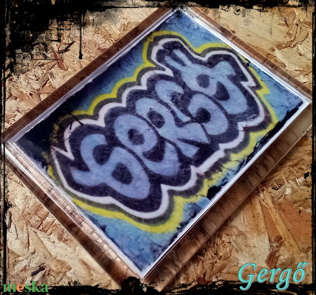 Neves graffitis hűtőmágnes-Gergő - otthon & életmód - konyhafelszerelés, tálalás - konyhai dekoráció - hűtőmágnes - Meska.hu