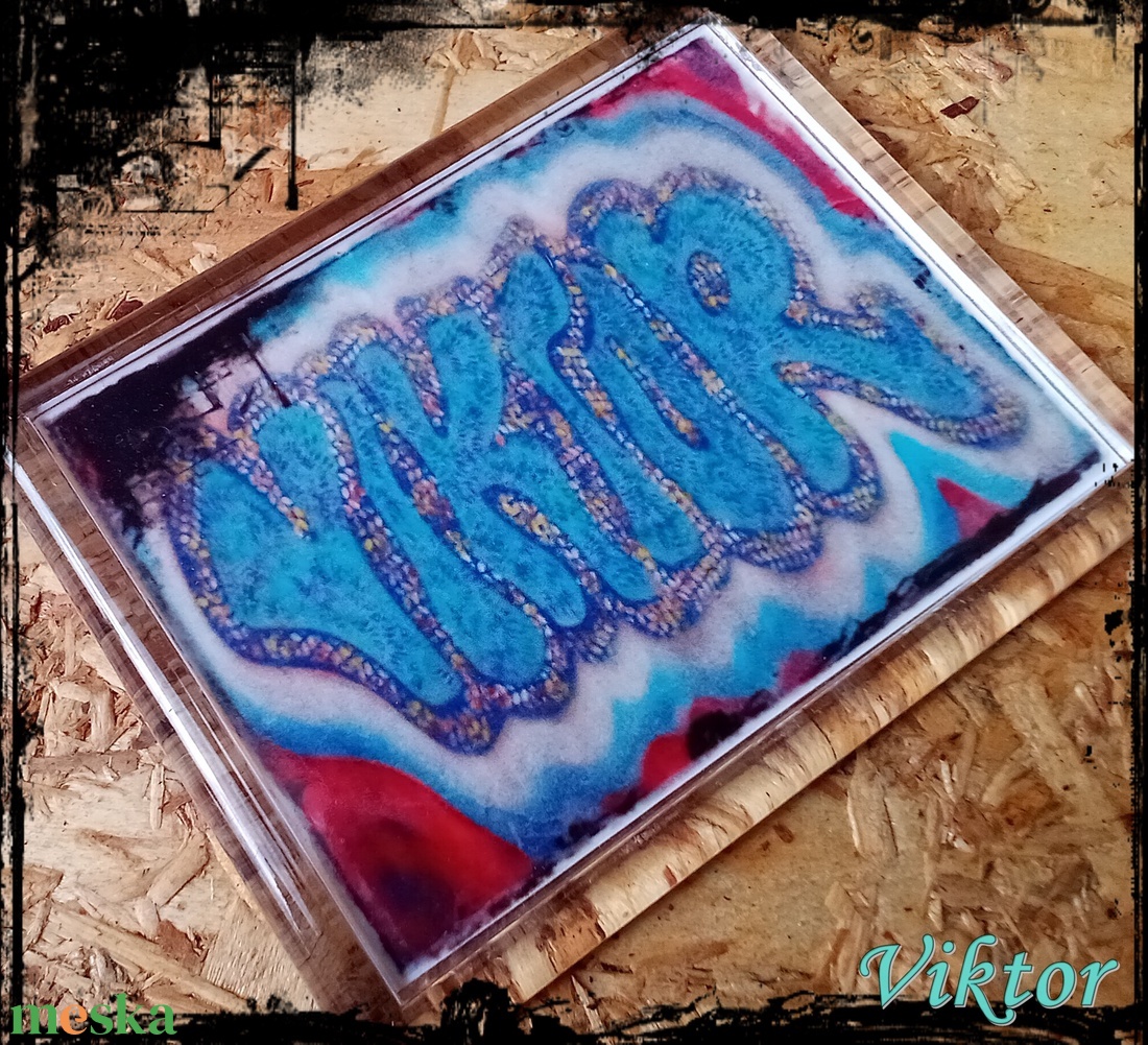 Neves graffitis hűtőmágnes-Viktor - otthon & életmód - konyhafelszerelés, tálalás - konyhai dekoráció - hűtőmágnes - Meska.hu