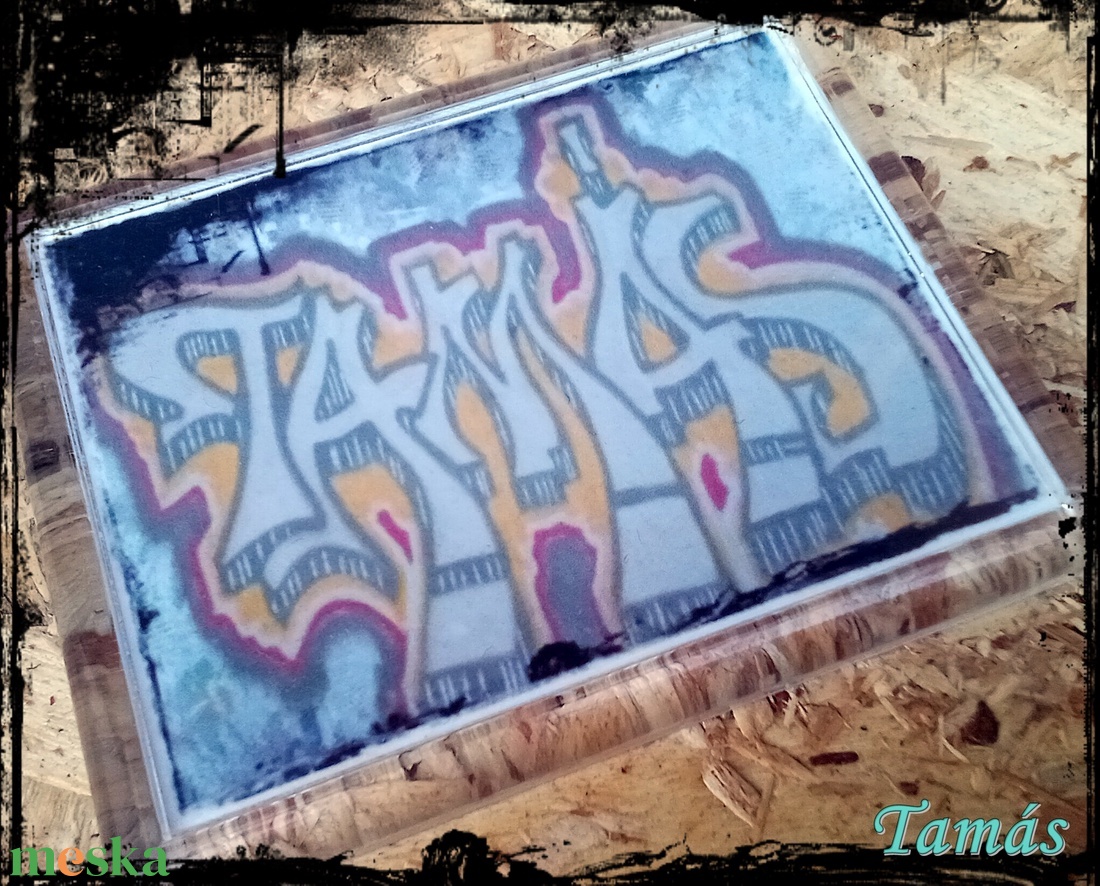 Neves graffitis hűtőmágnes-Tamás - otthon & életmód - konyhafelszerelés, tálalás - konyhai dekoráció - hűtőmágnes - Meska.hu