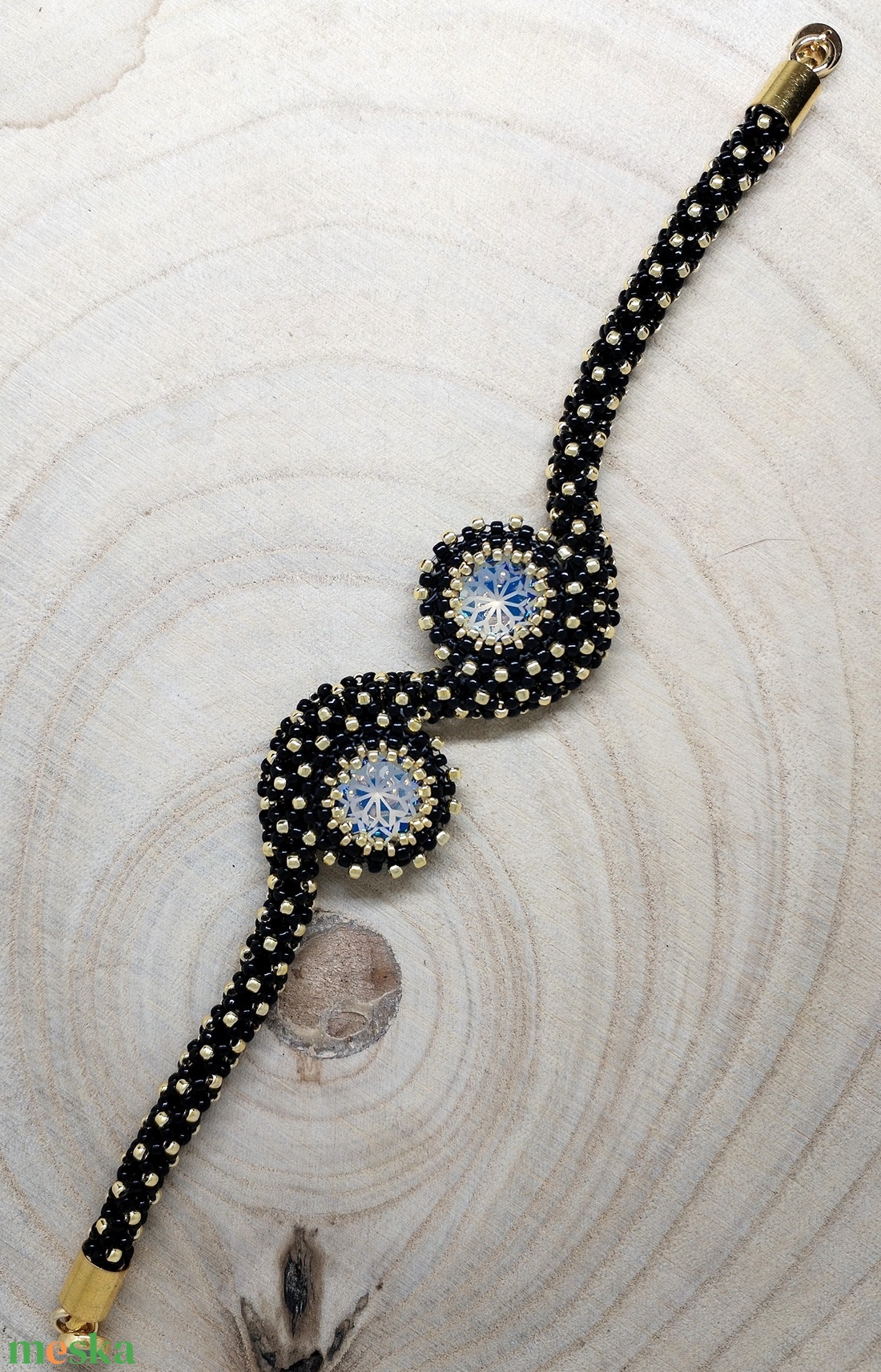 Végtelen elegancia fűzött karkötő - ékszer - karkötő - gyöngyös karkötő - Meska.hu