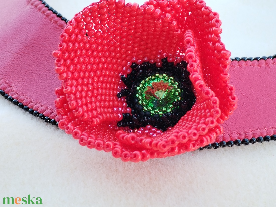 Pipacs fűzött - hímzett nyakék  - ékszer - nyaklánc - statement nyaklánc - Meska.hu