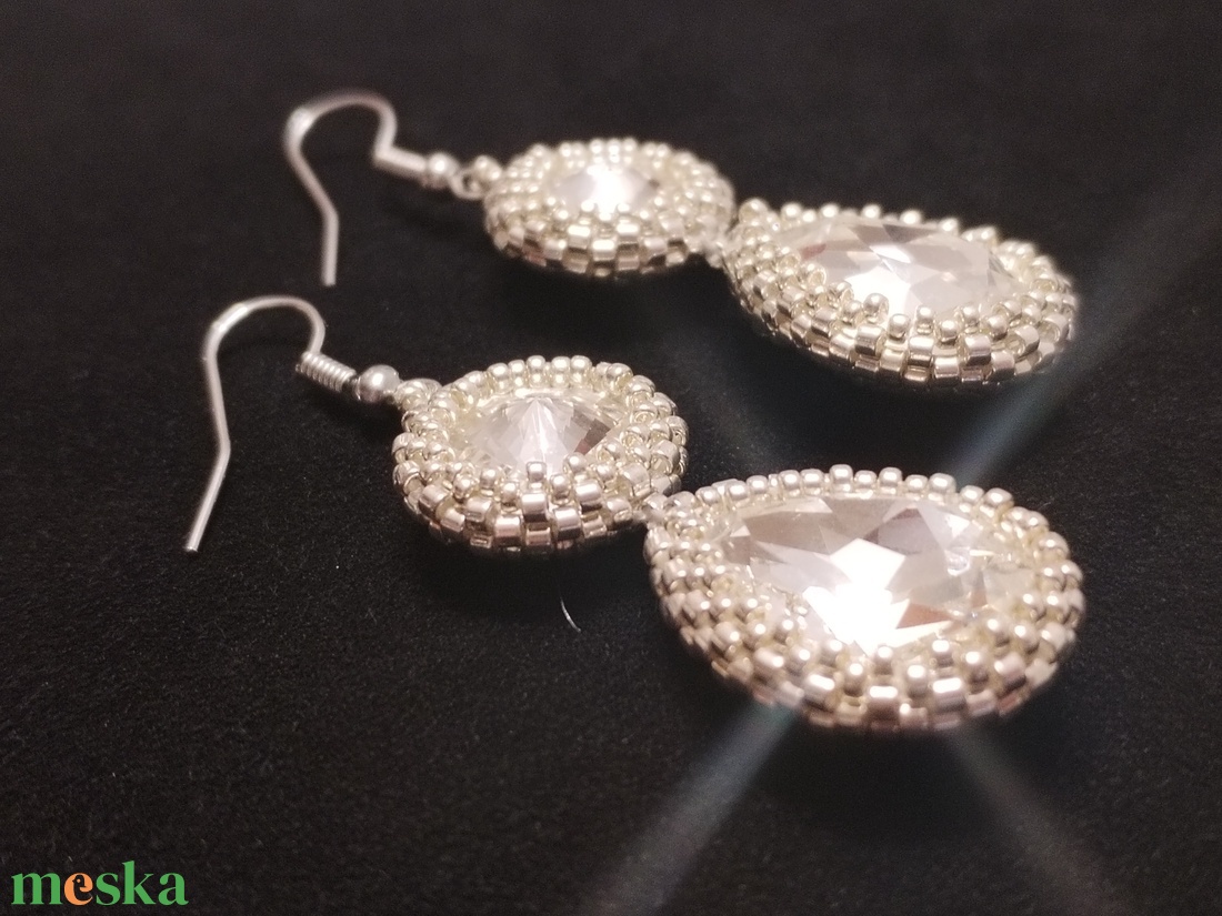 Kristályos csepp fülbevalók - ékszer - fülbevaló - lógó csepp fülbevaló - Meska.hu