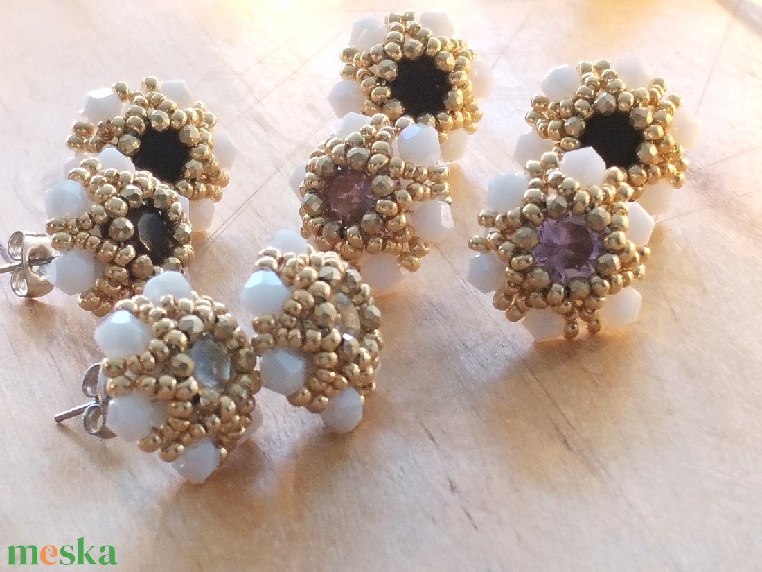 Pötty kristályos fülbevaló  - ékszer - fülbevaló - pötty fülbevaló - Meska.hu