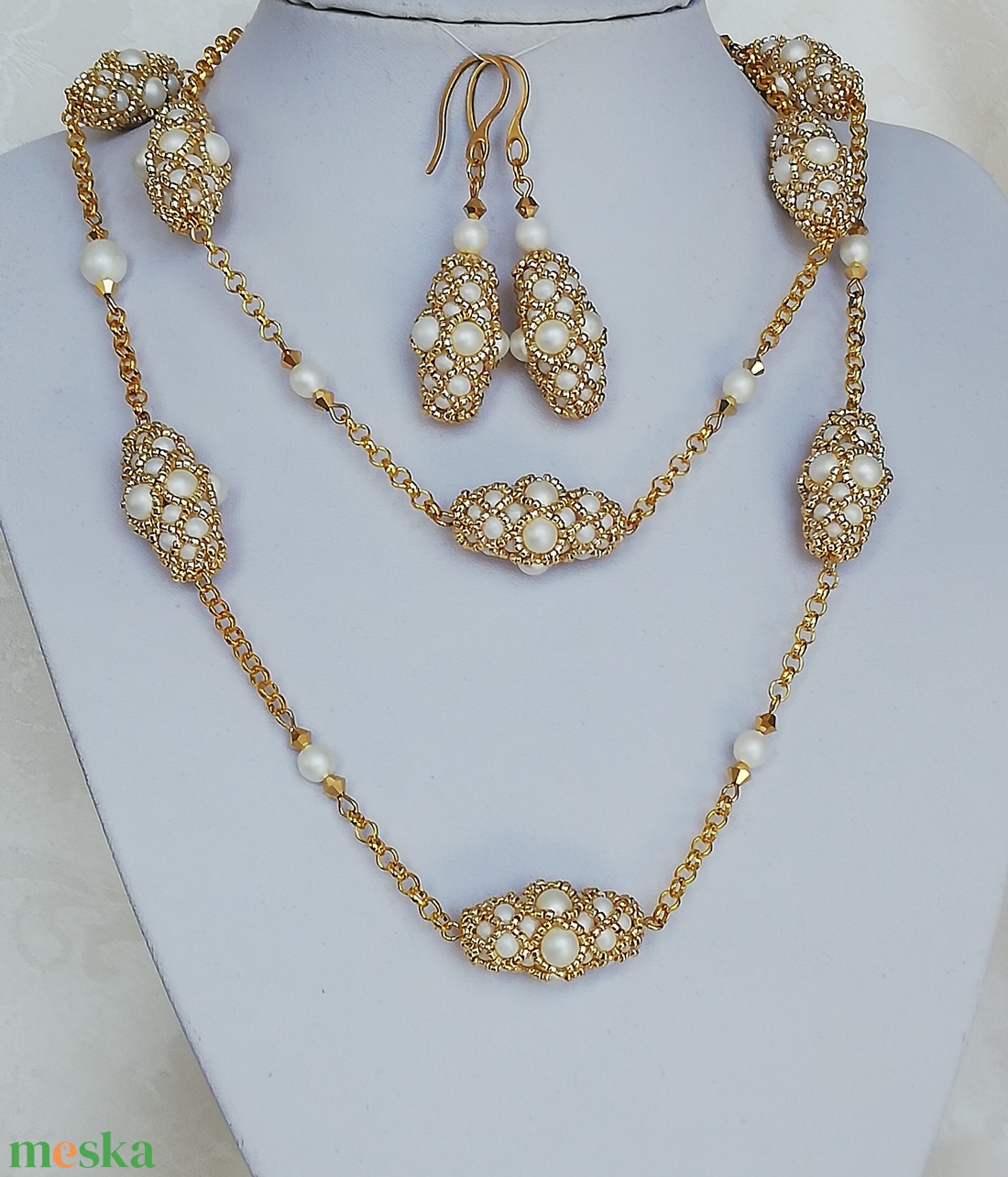 Arany-fehér bogyós szett  - ékszer - nyaklánc - hosszú nyaklánc - Meska.hu