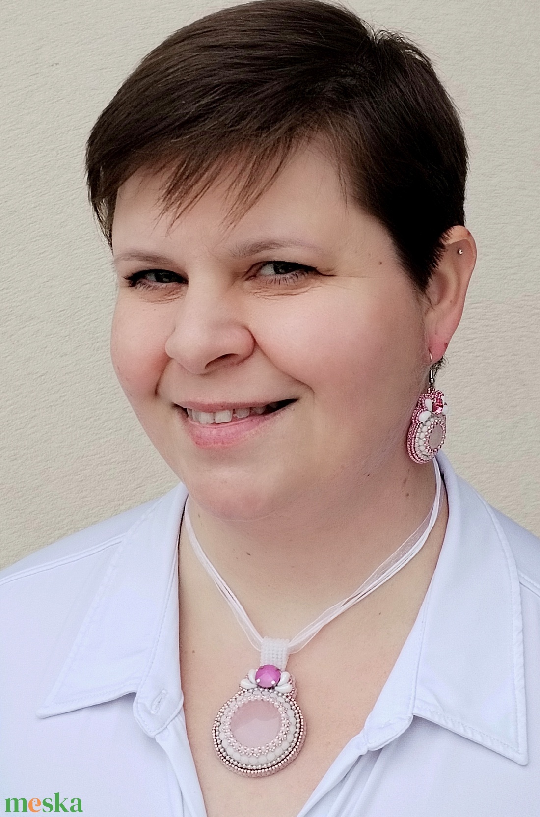 Pink tondo medál - ékszer - nyaklánc - medál - Meska.hu