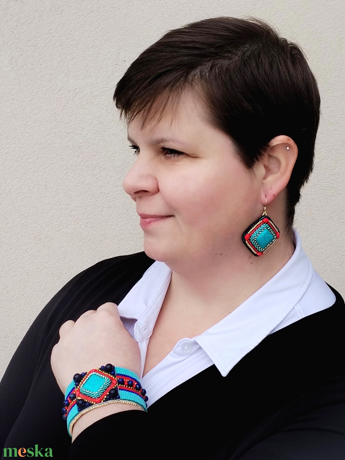 Egyiptomi karperec, türkiz-arany-piros karperec, geometrikus karperec - ékszer - karkötő - karperec - Meska.hu