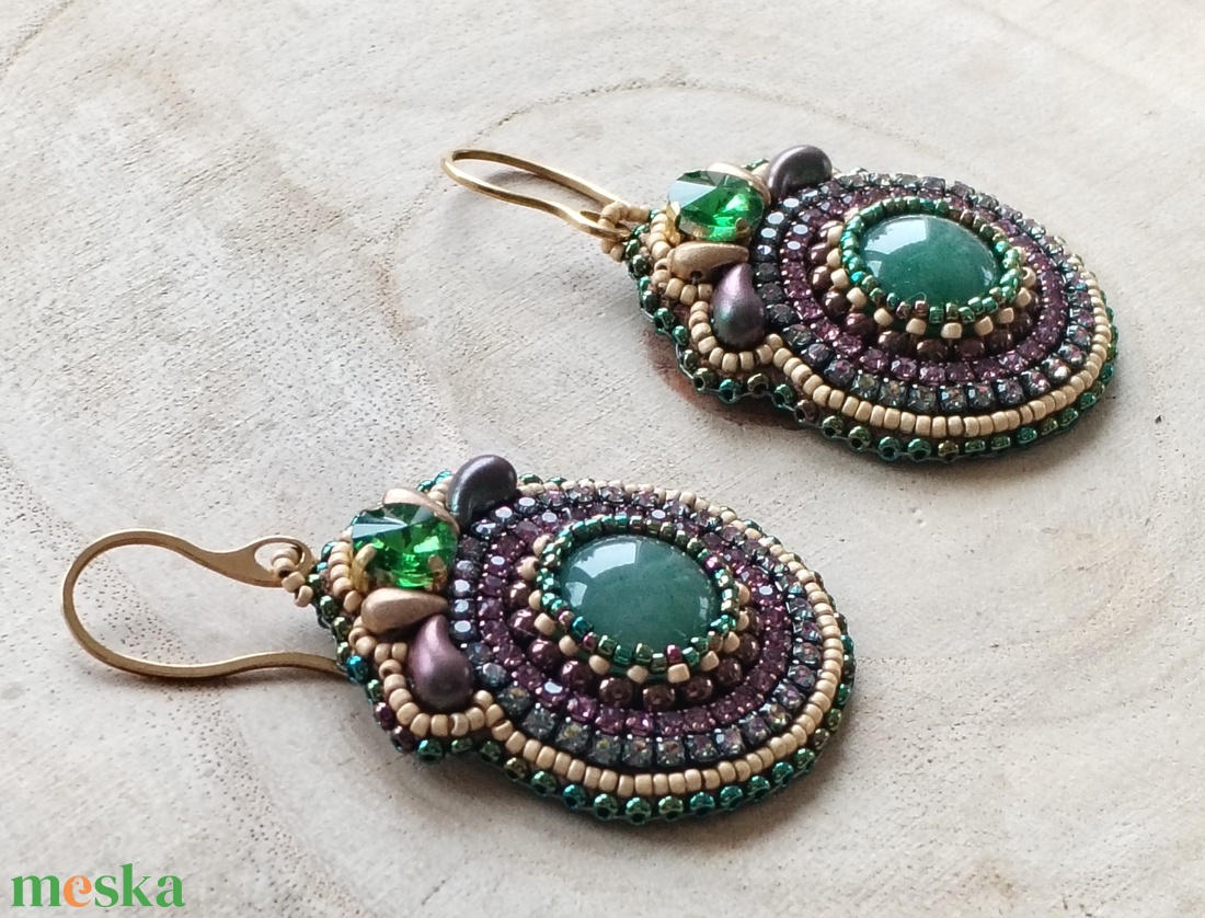 Aventurin hímzett fülbevaló  - ékszer - fülbevaló - lógó fülbevaló - Meska.hu