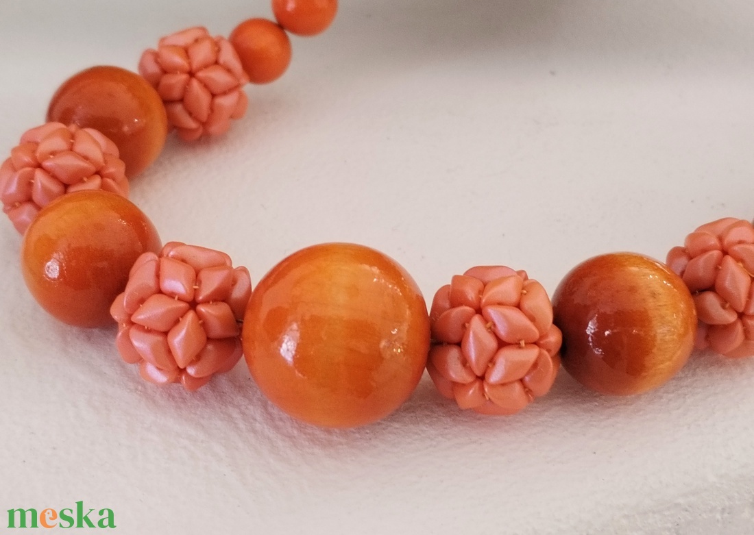 Narancssárga fa - gyöngybogyós nyaklánc - ékszer - nyaklánc - bogyós nyaklánc - Meska.hu