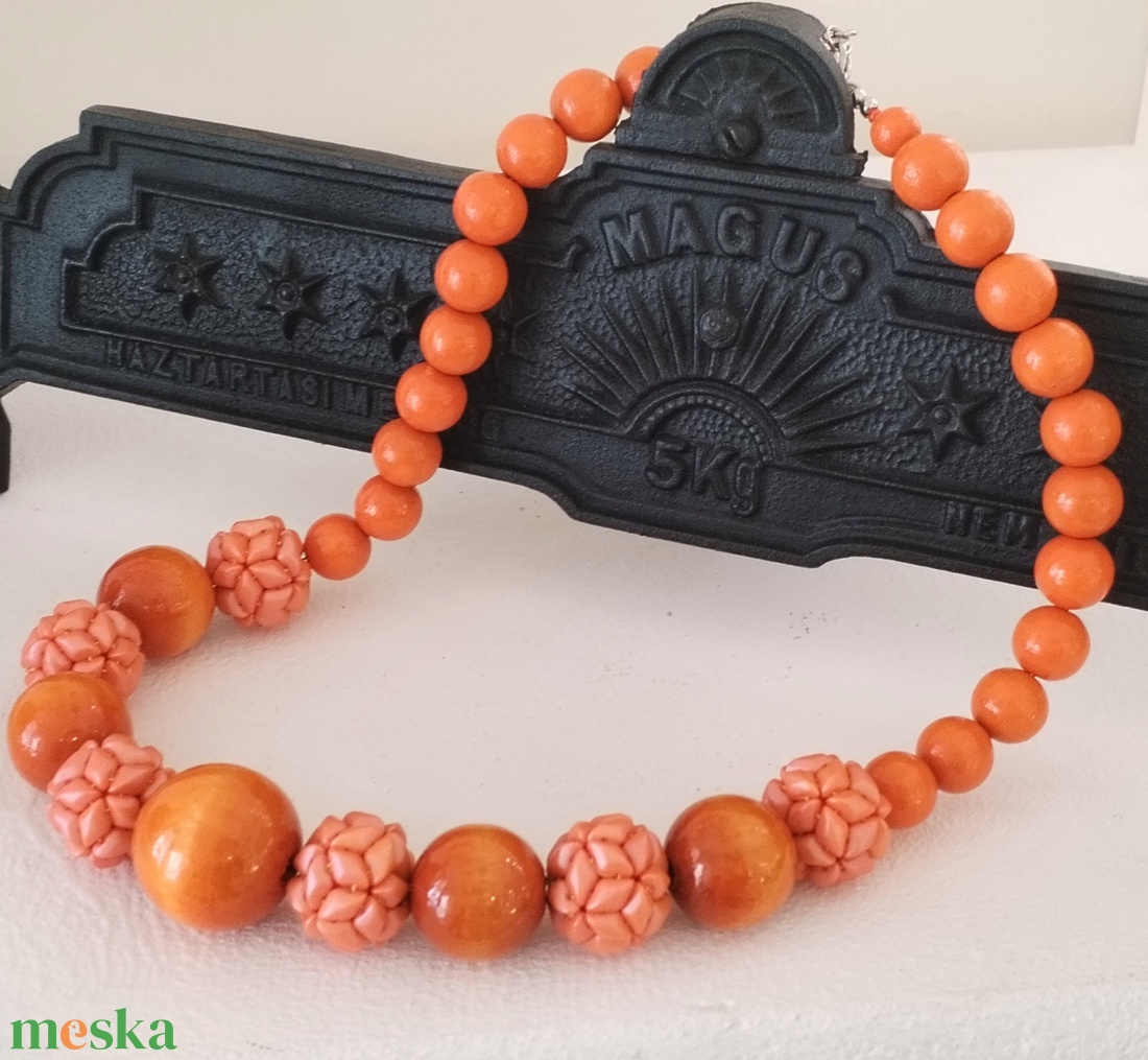 Narancssárga fa - gyöngybogyós nyaklánc - ékszer - nyaklánc - bogyós nyaklánc - Meska.hu