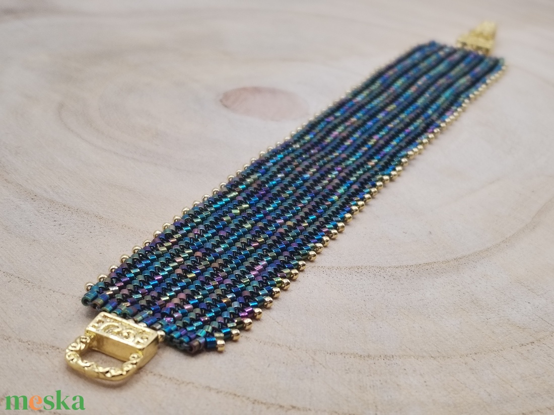 Irizáló kék - arany herringbone karkötő - ékszer - karkötő - széles karkötő - Meska.hu