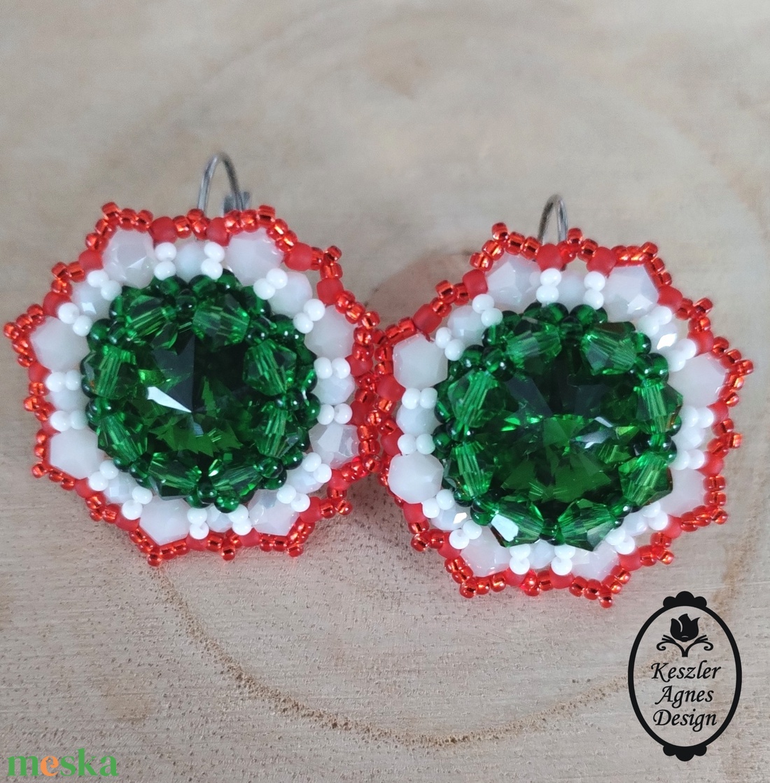 Nemzeti színű kristályos fülbevaló, trikolór logós fülbevaló  - esküvő - ékszer - fülbevaló - Meska.hu