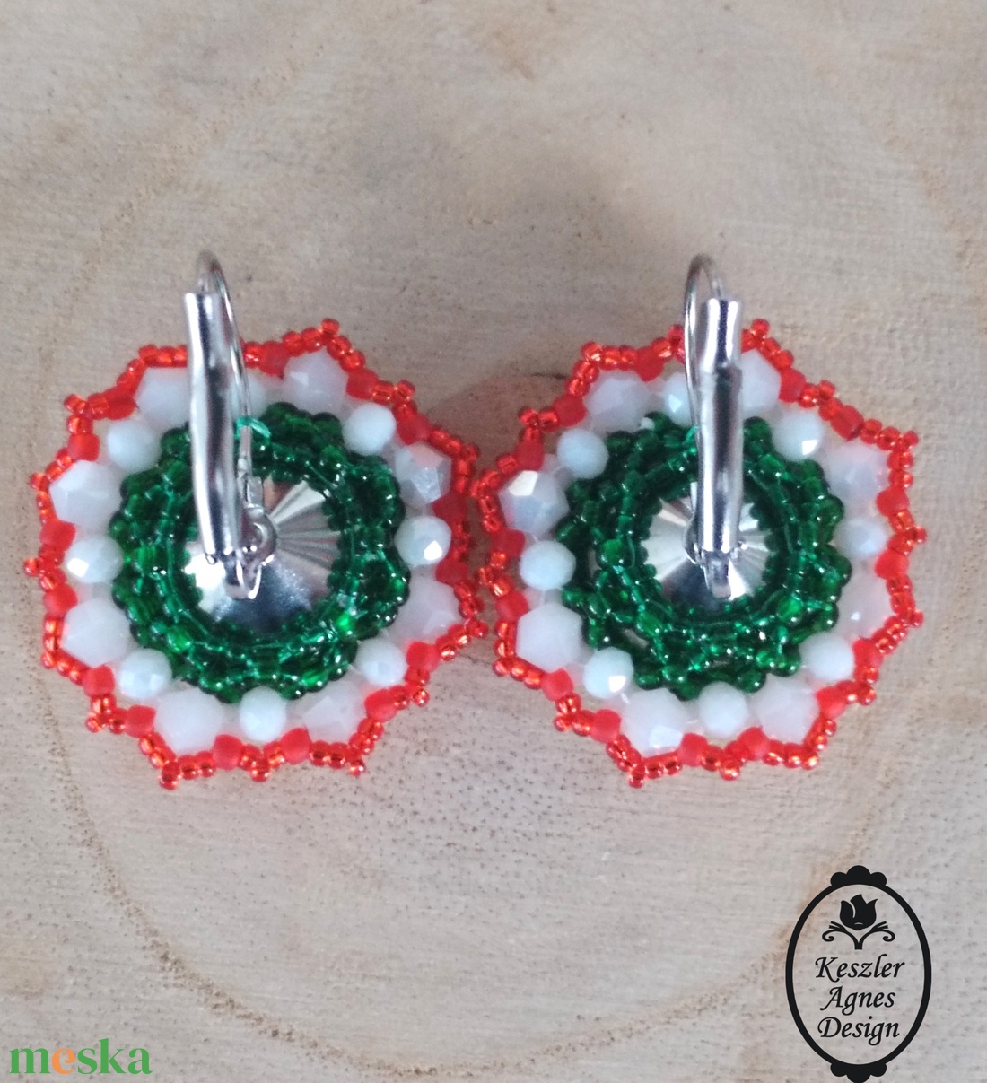 Nemzeti színű kristályos fülbevaló, trikolór logós fülbevaló  - esküvő - ékszer - fülbevaló - Meska.hu