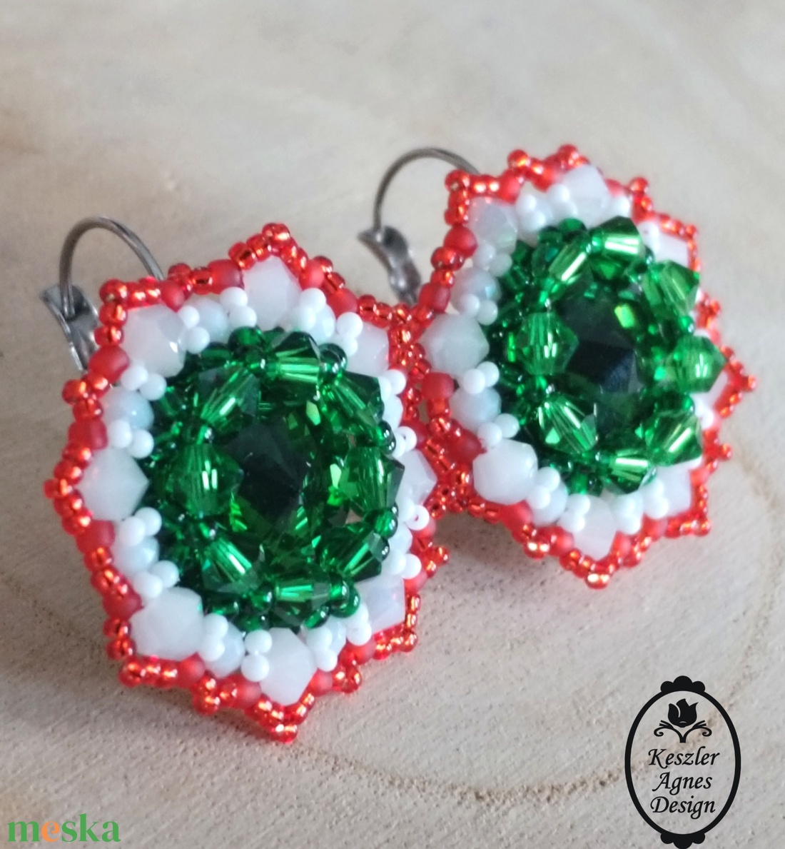 Nemzeti színű kristályos fülbevaló, trikolór logós fülbevaló  - esküvő - ékszer - fülbevaló - Meska.hu